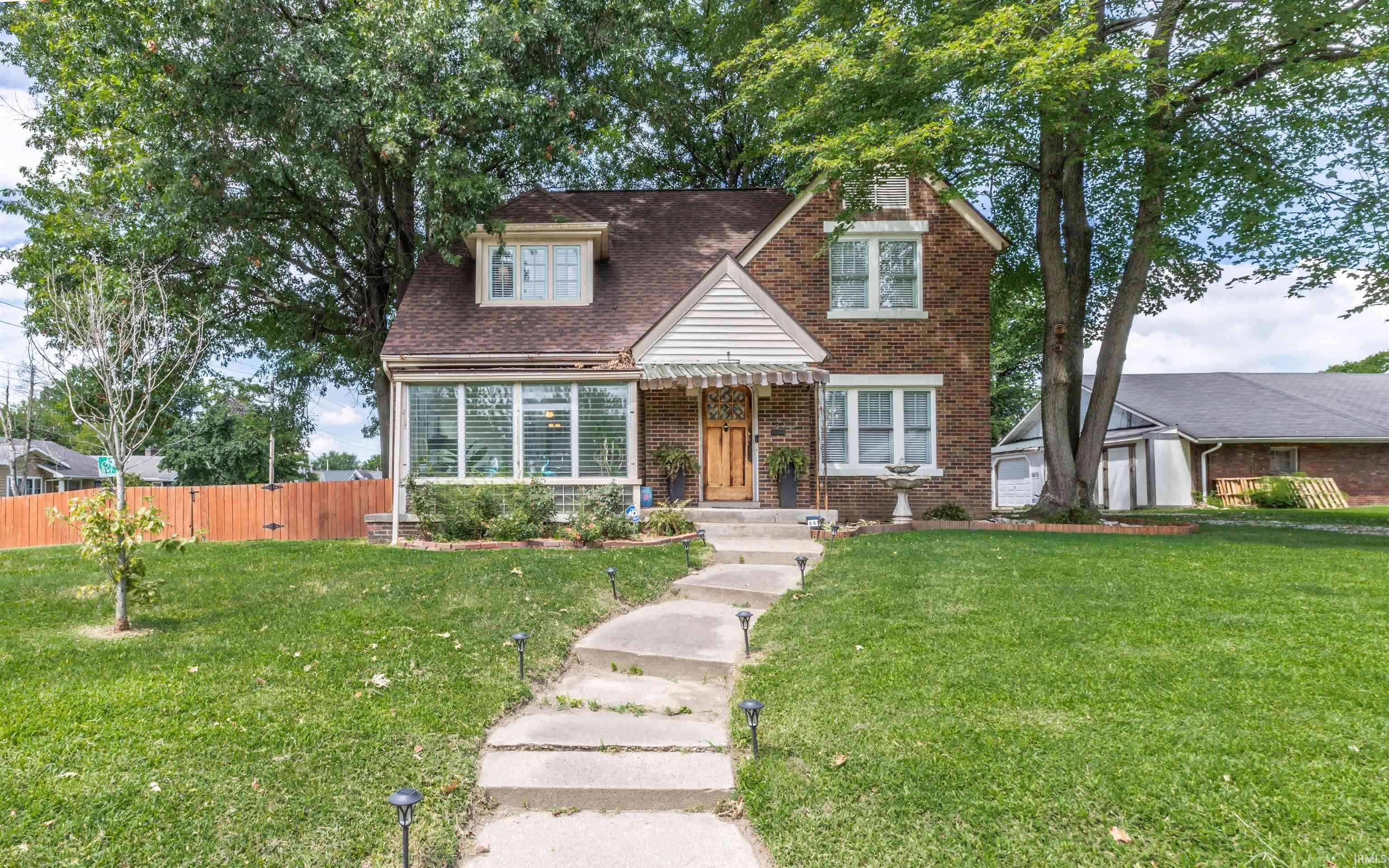 Evansville, IN 47714,665 S Kentucky Avenue