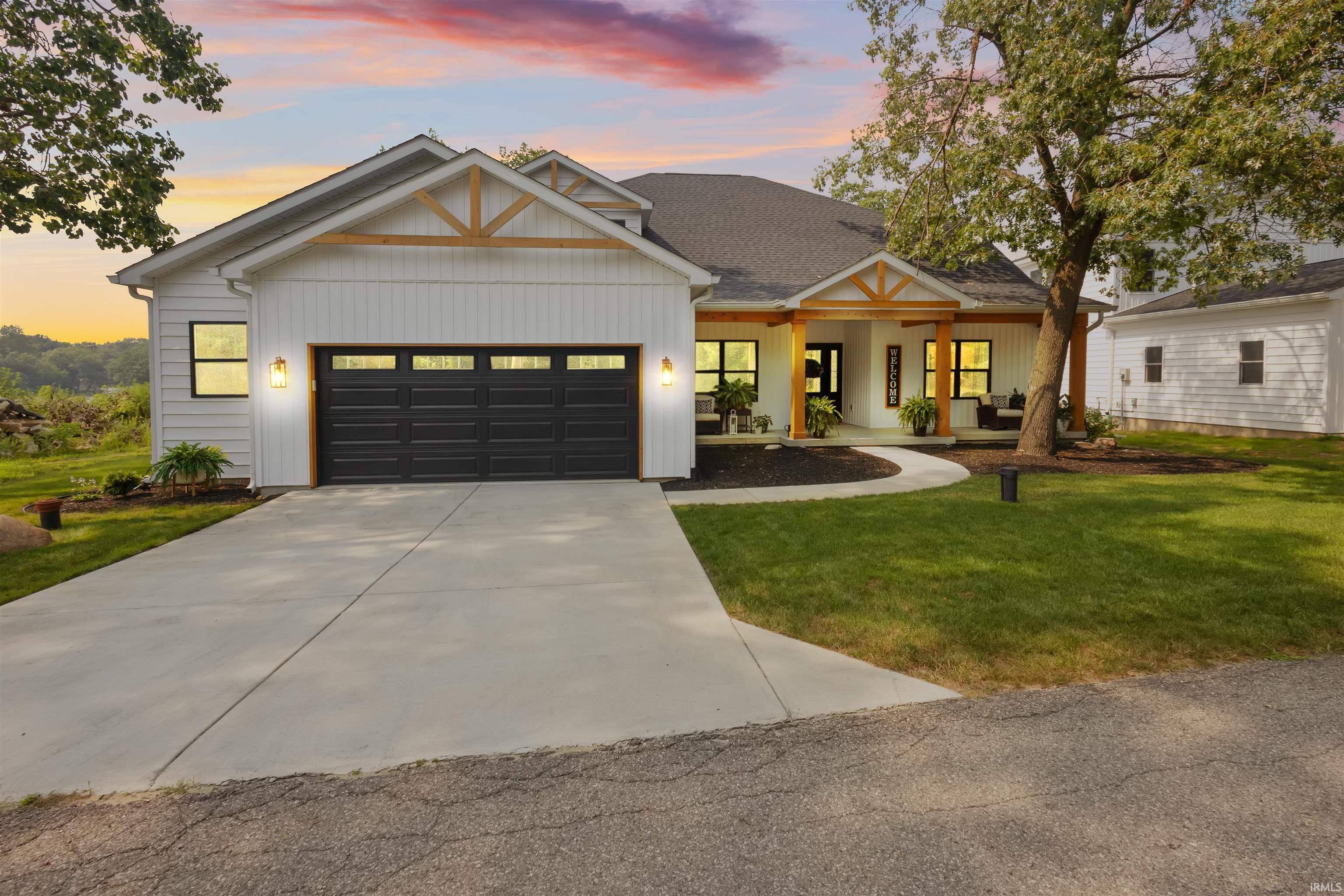 Monticello, IN 47960-7387,4697 E Elmer Girtz Drive