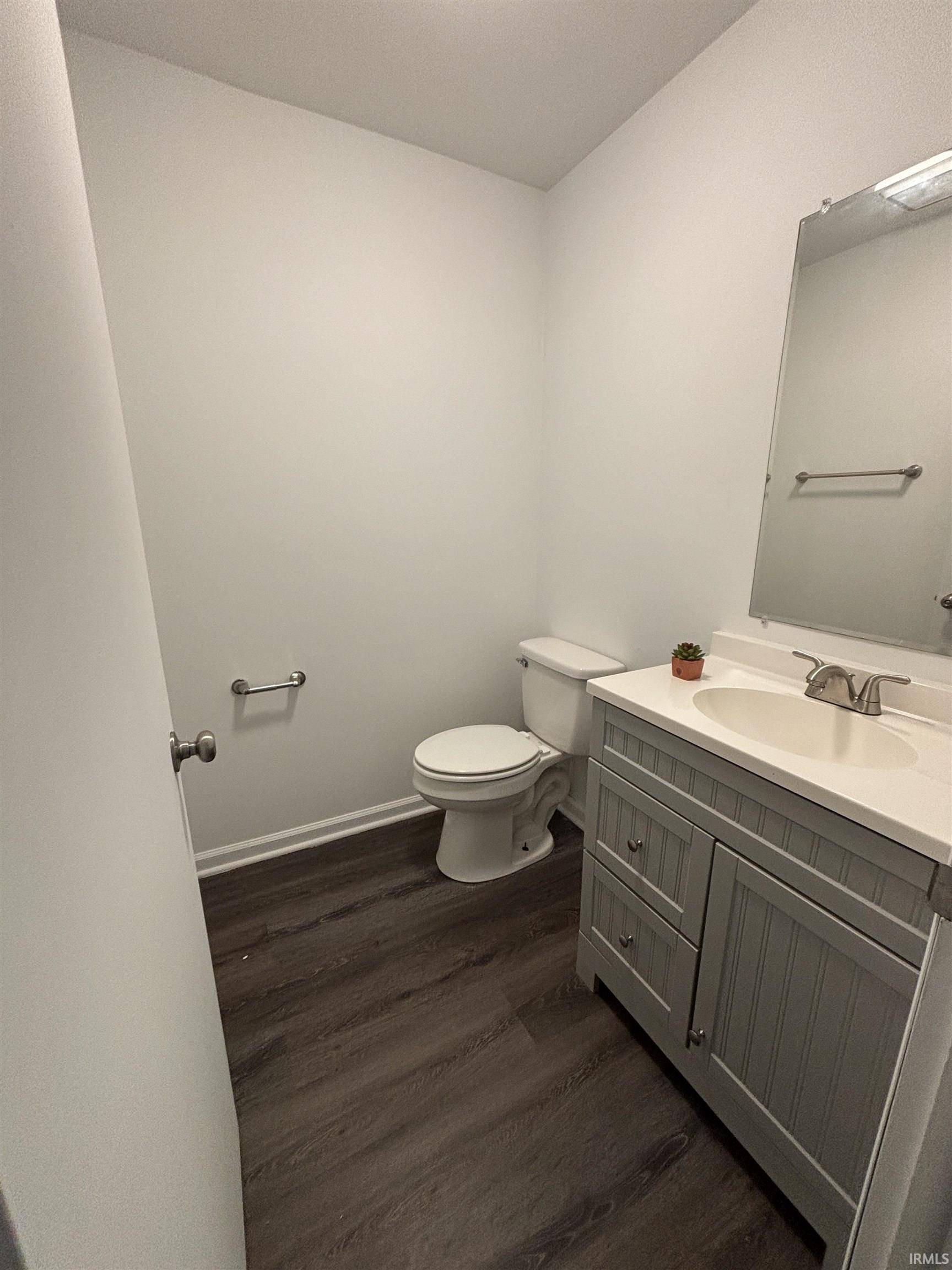 Evansville, IN 47711,406 Bob Court