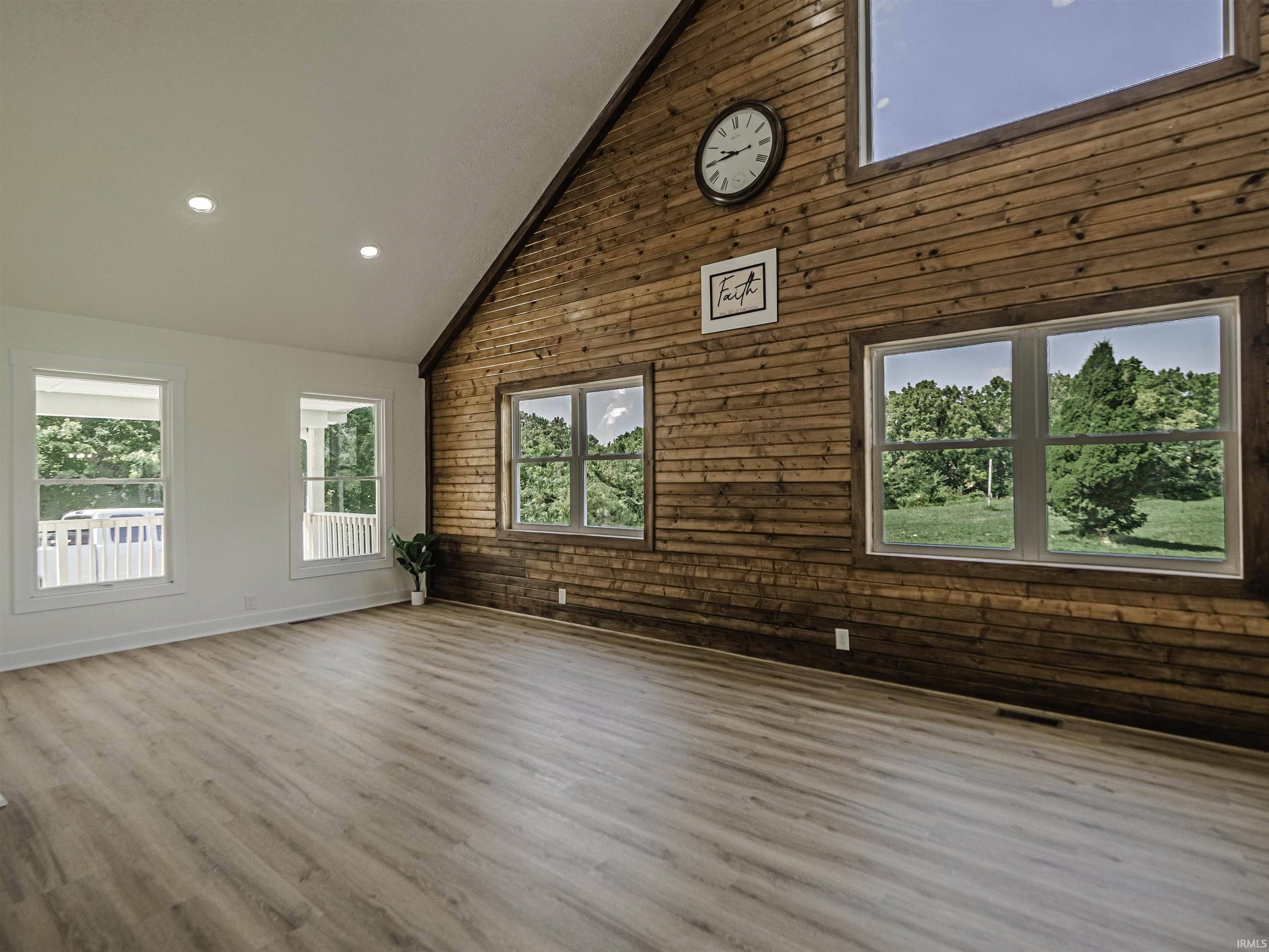 Holland, IN 47541,13800 Giles Road