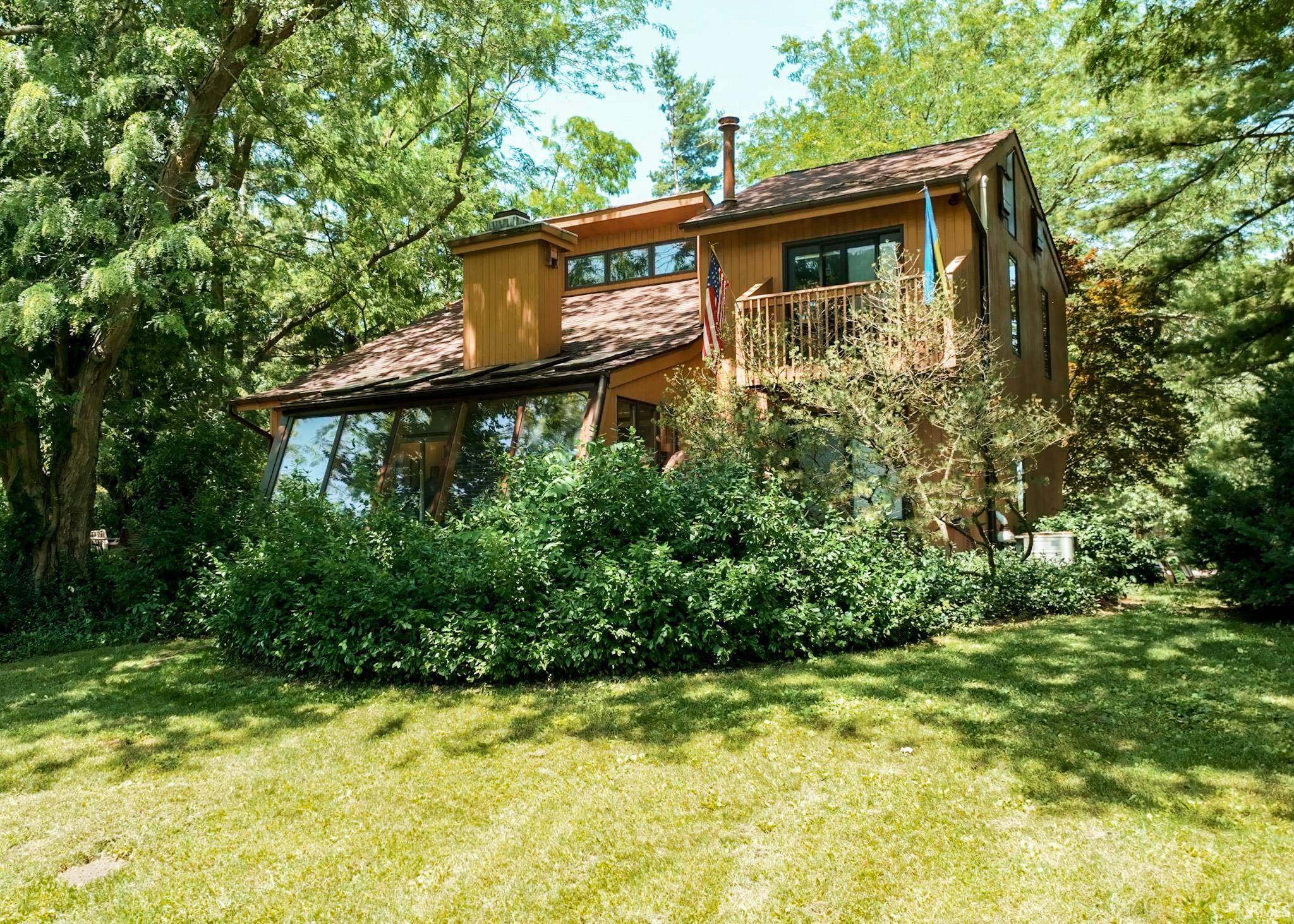 North Manchester, IN 46962,207 Grandview Court