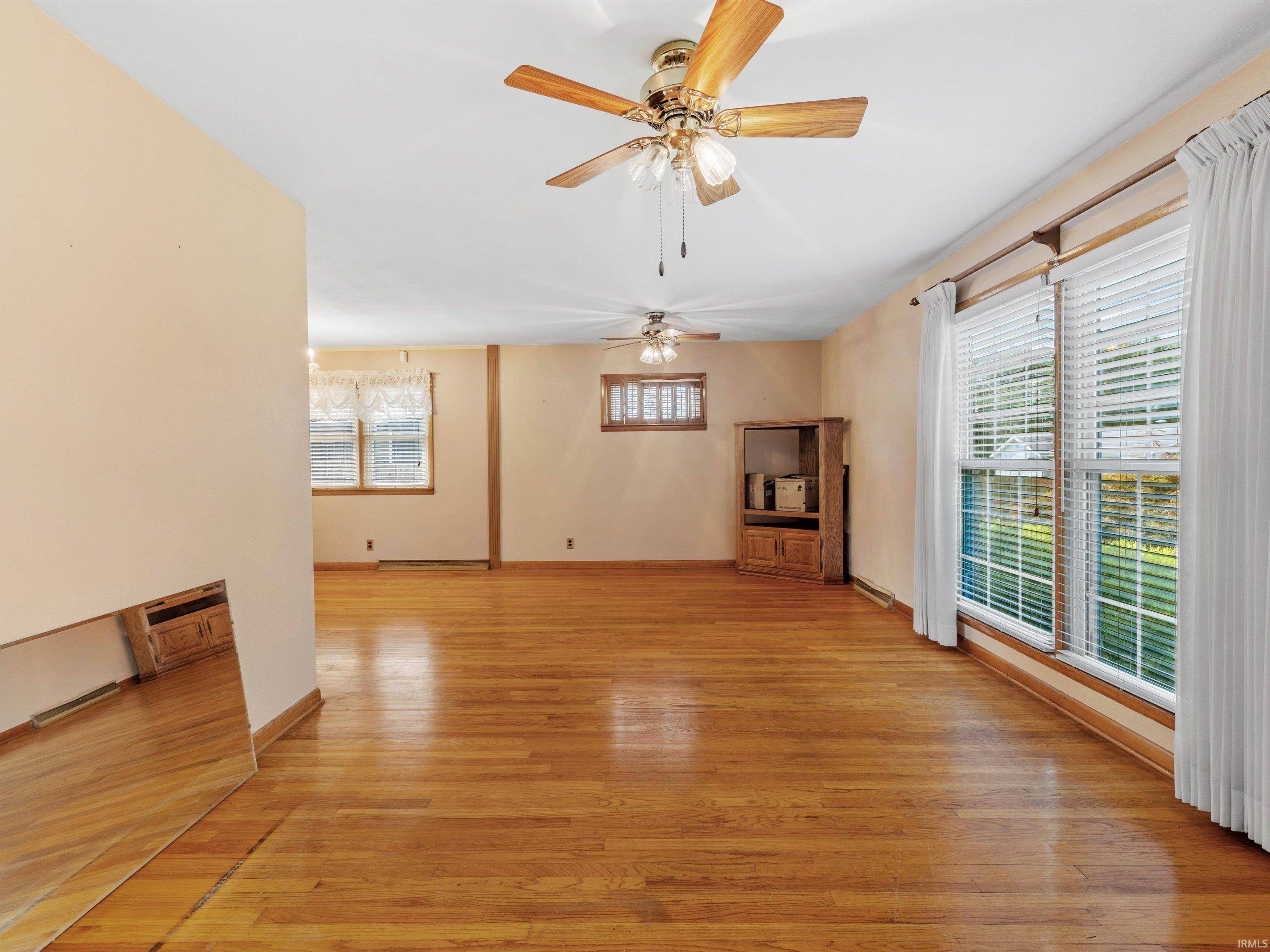 Loogootee, IN 47553,217 SE 1st Street