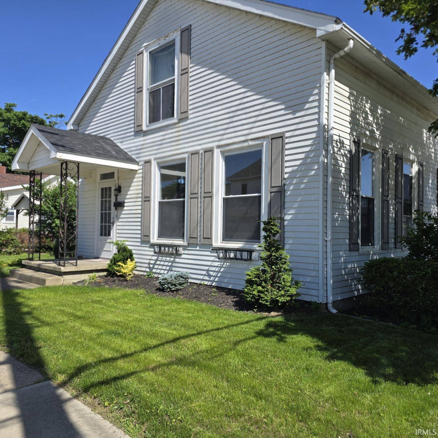 Vincennes, IN 47591,314 S 6th Street