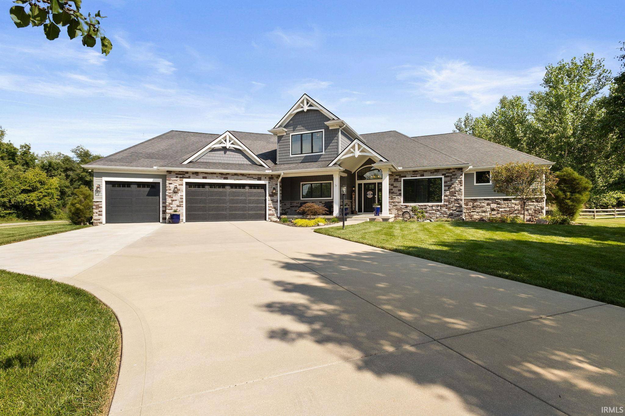 South Bend, IN 46614,5725 Deer Hollow Drive