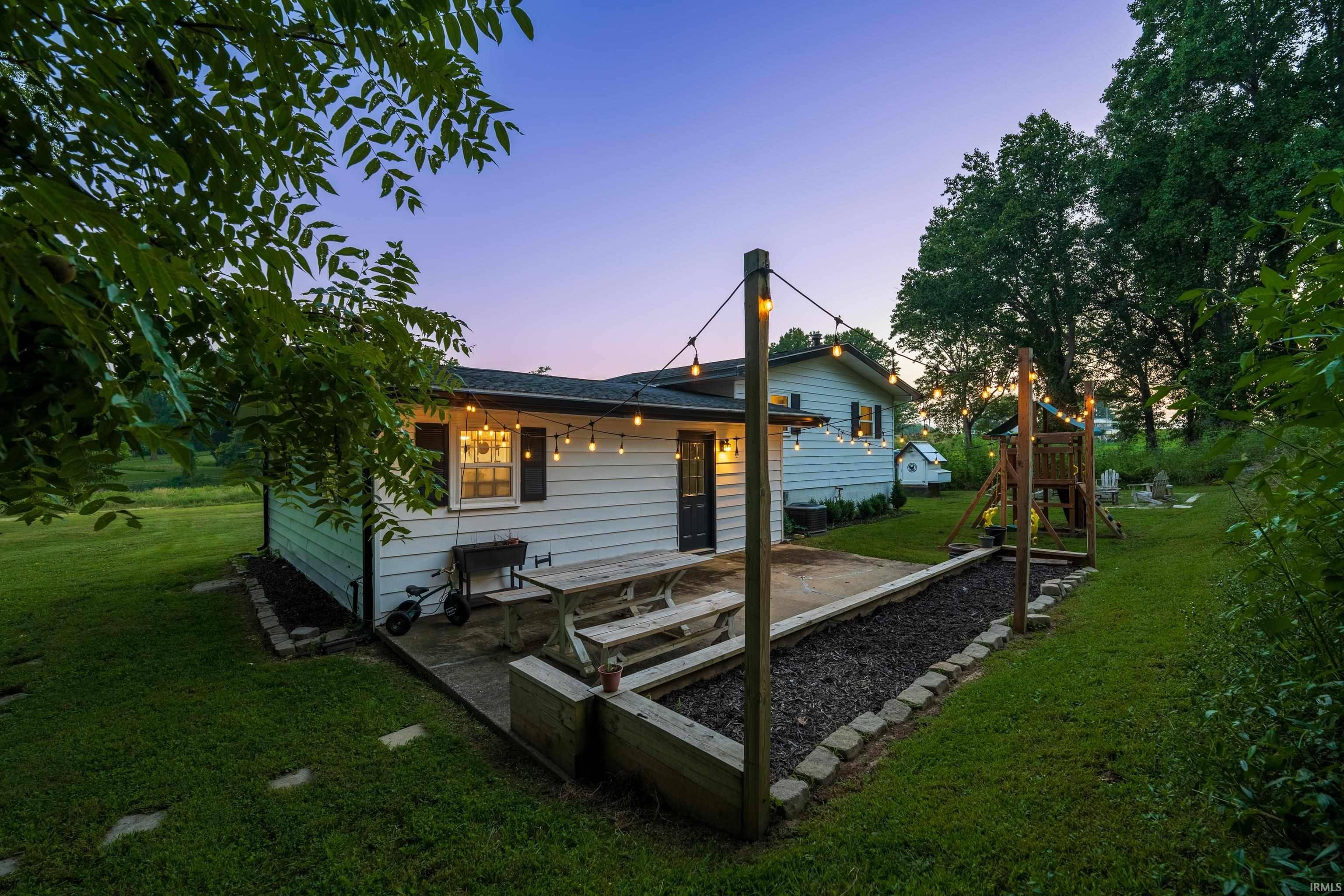 Bedford, IN 47421,3252 N Old State Road 37 Road