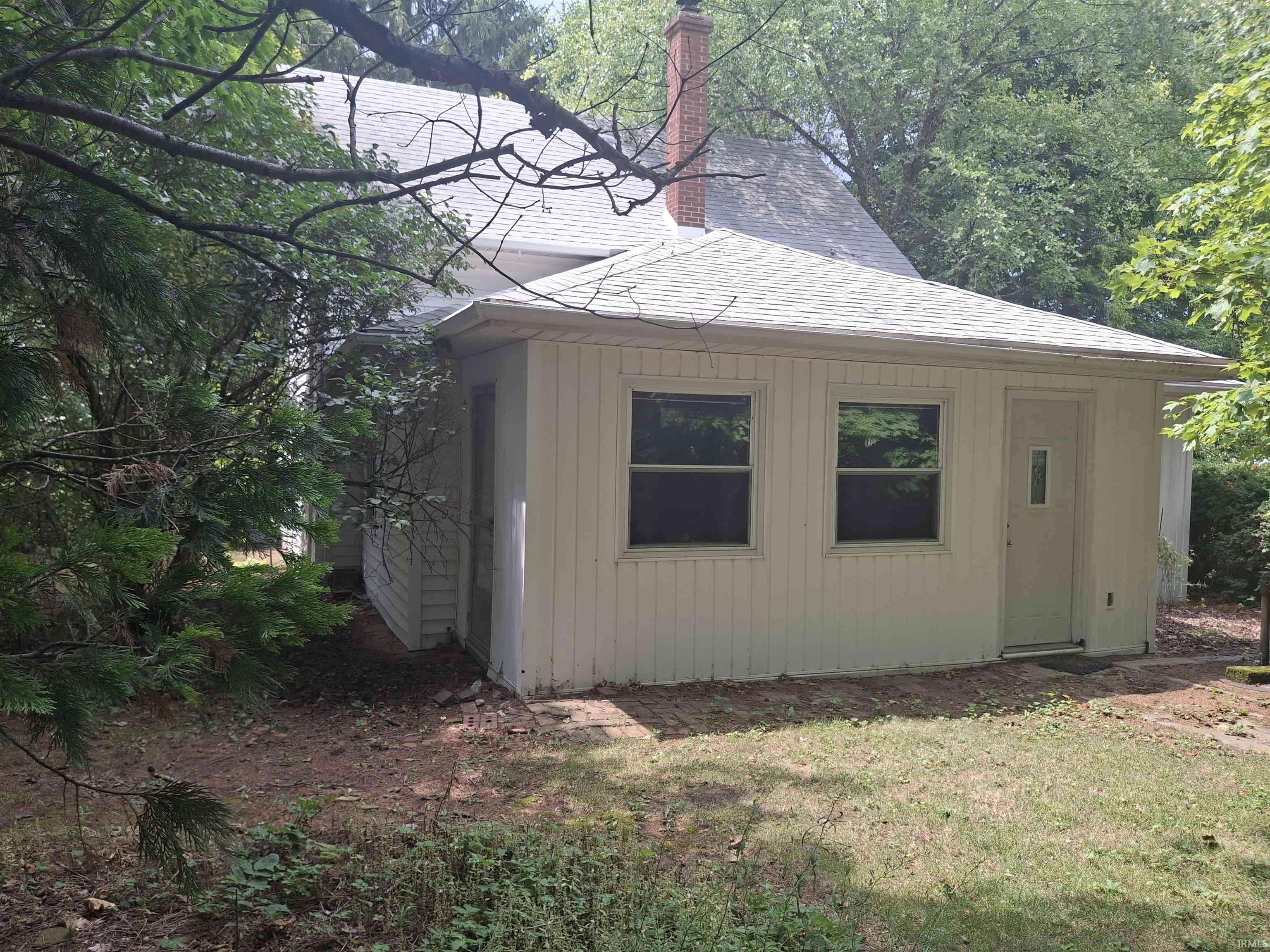 Huntington, IN 46750-9767,11737 N Meridian Road