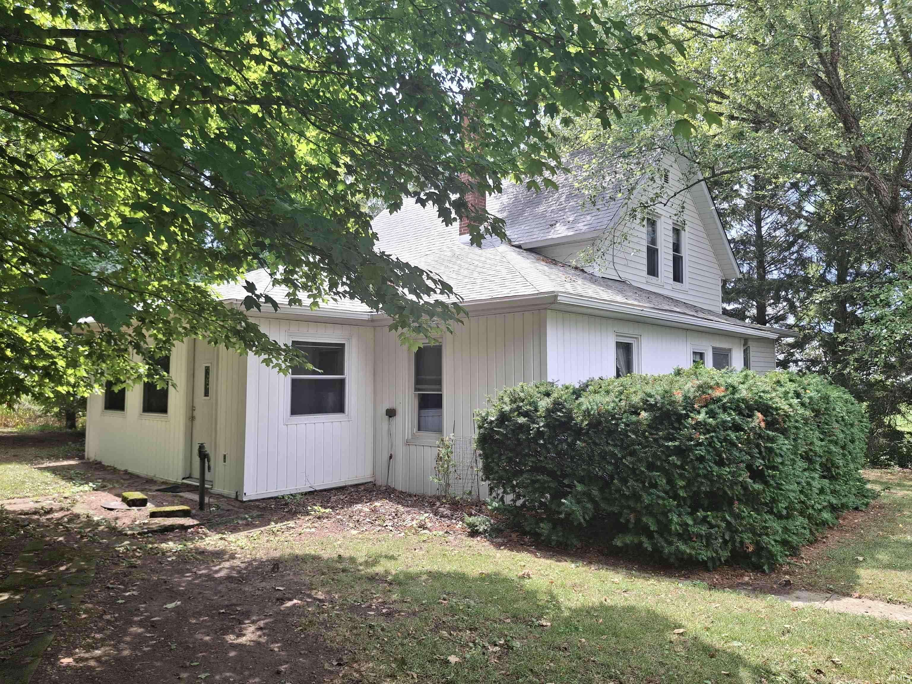 Huntington, IN 46750-9767,11737 N Meridian Road