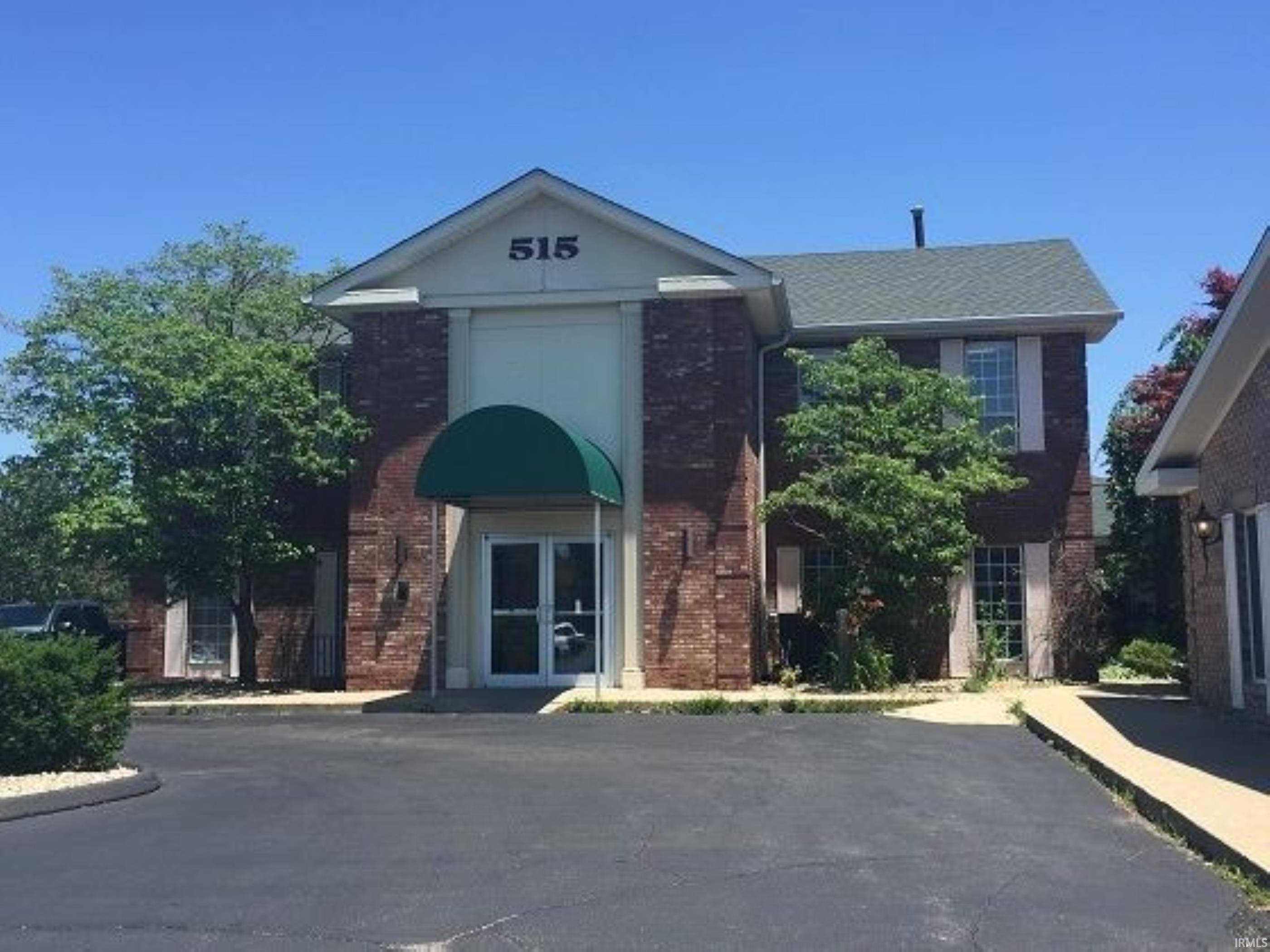 Bloomington, IN 47401,515 S Woodscrest Drive #Main Level