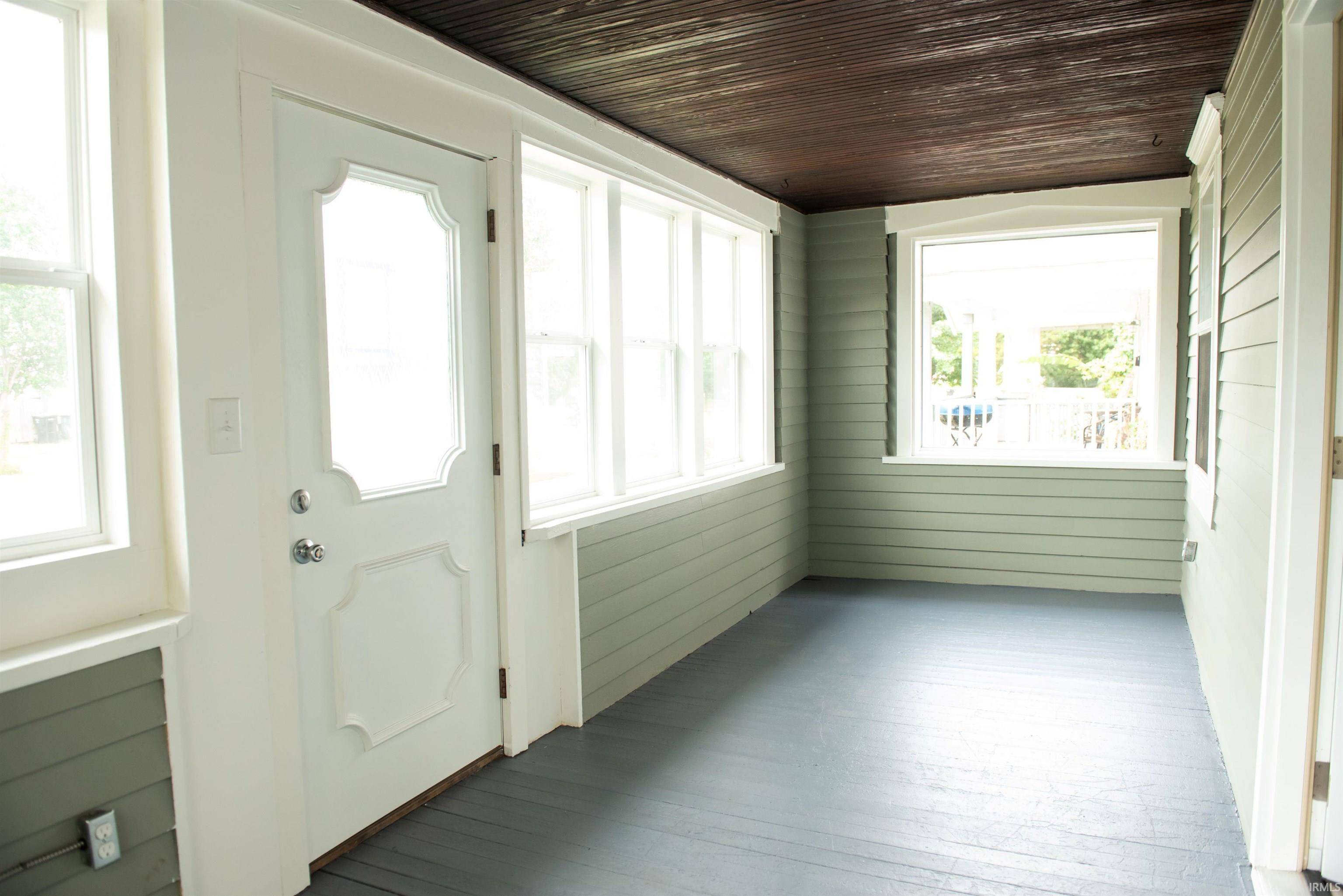 South Bend, IN 46628-2718,1102 Diamond Avenue