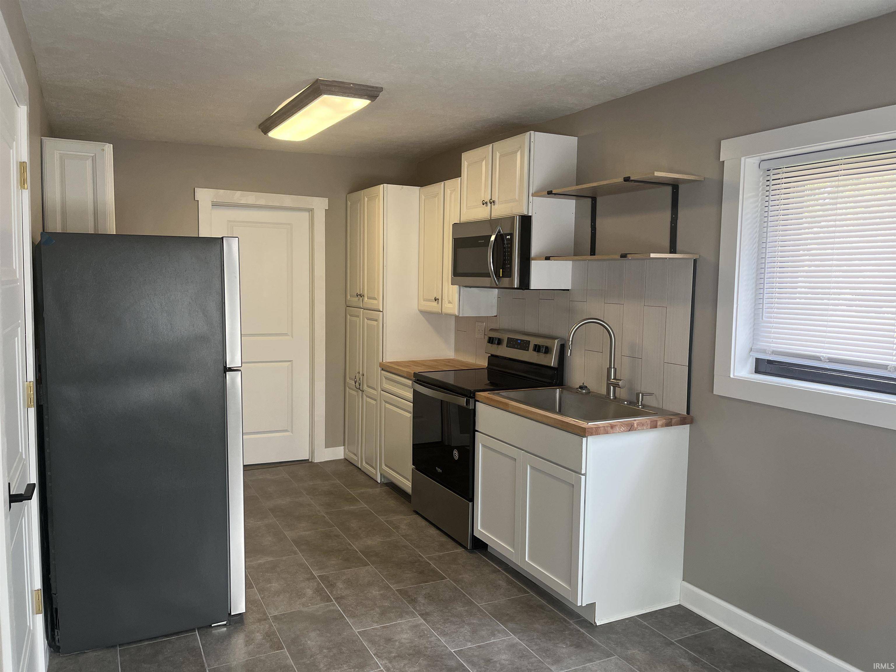 Kokomo, IN 46902-8104,1240 E 400 S Road