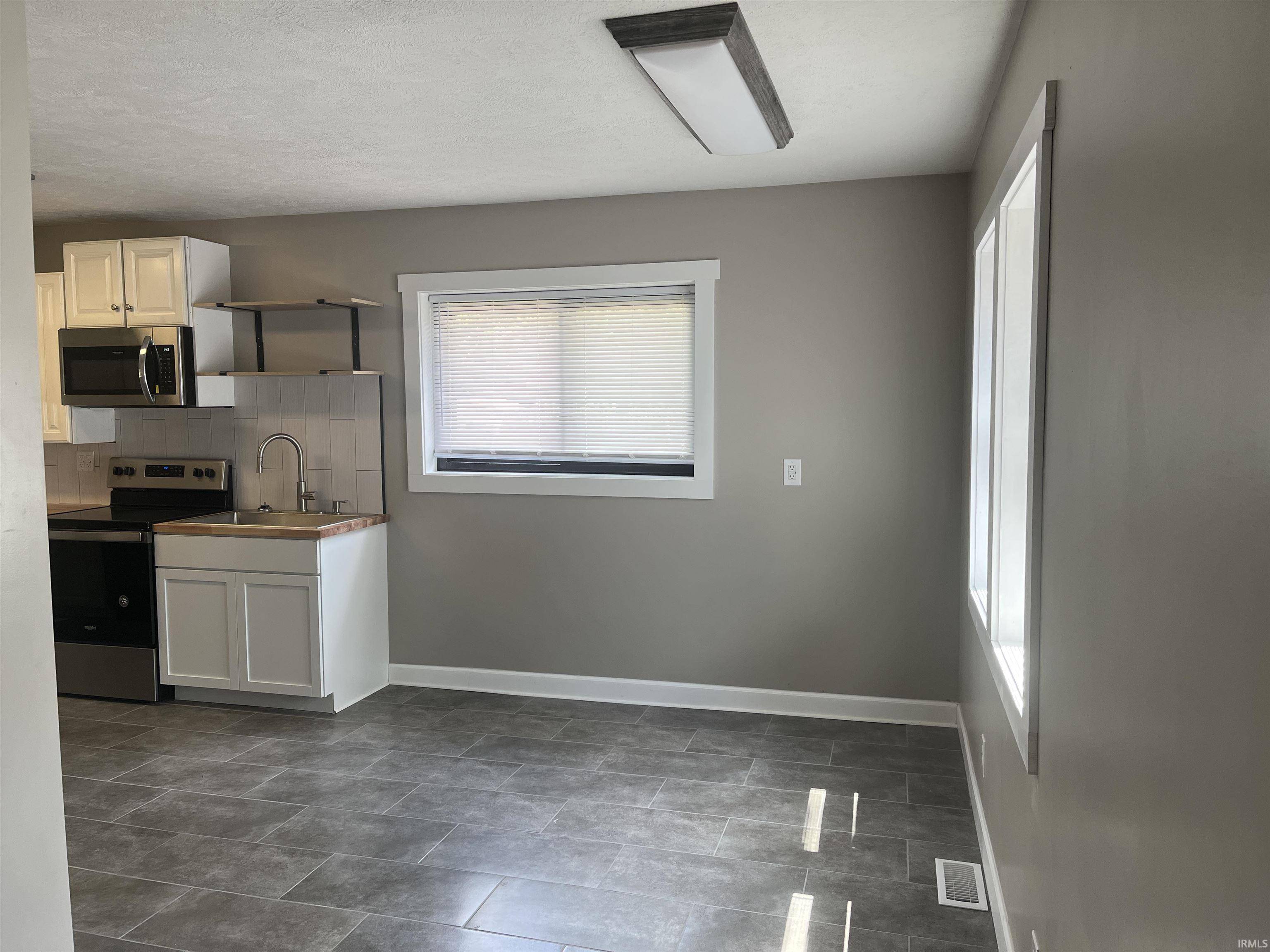 Kokomo, IN 46902-8104,1240 E 400 S Road