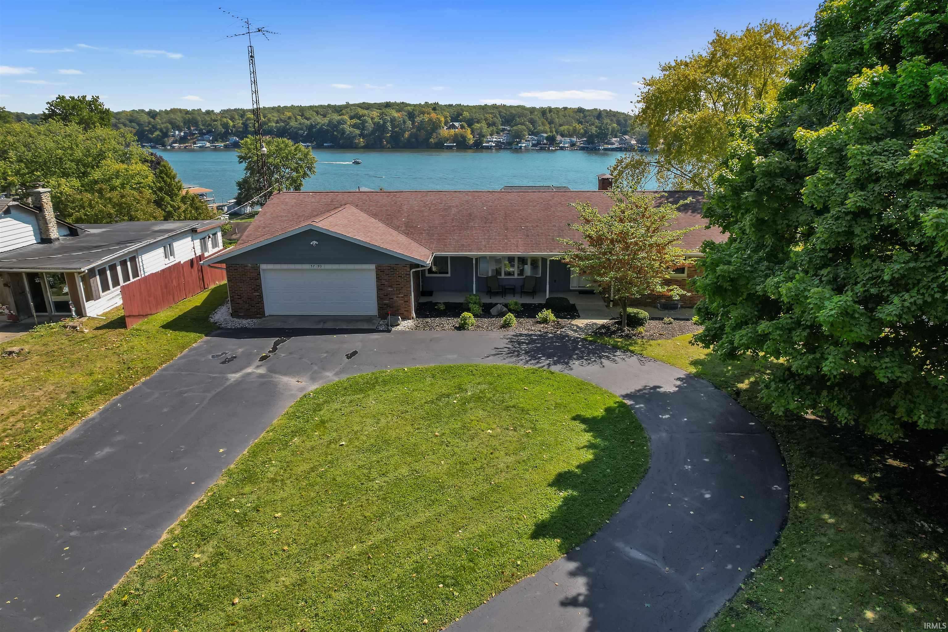 Monticello, IN 47960-7672,5793 E Pierce Road