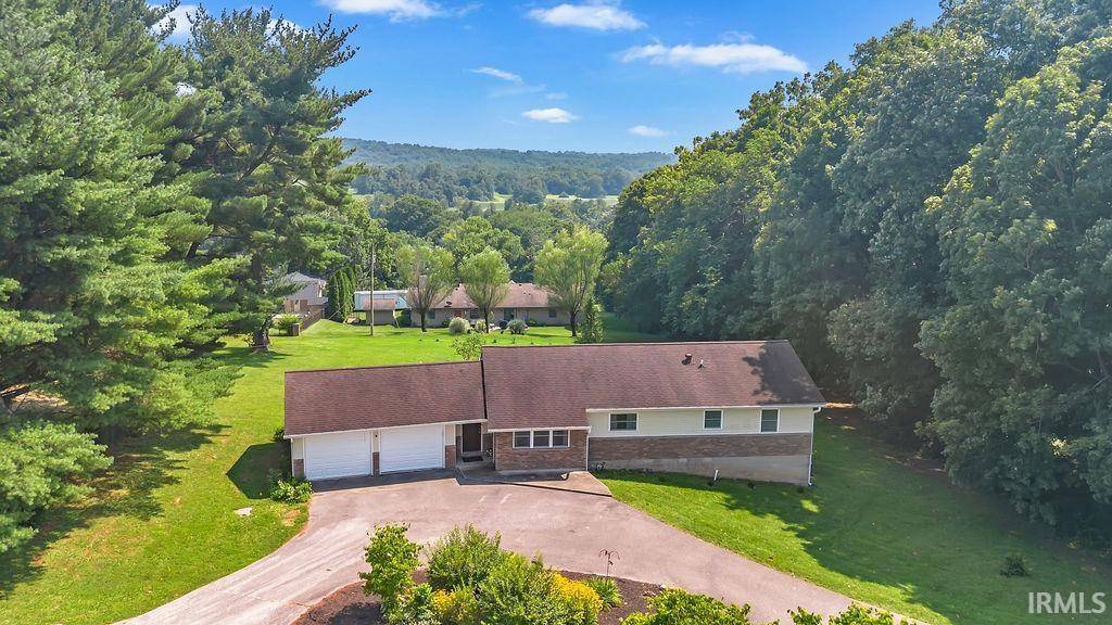 Bedford, IN 47421,1744 parkview Drive