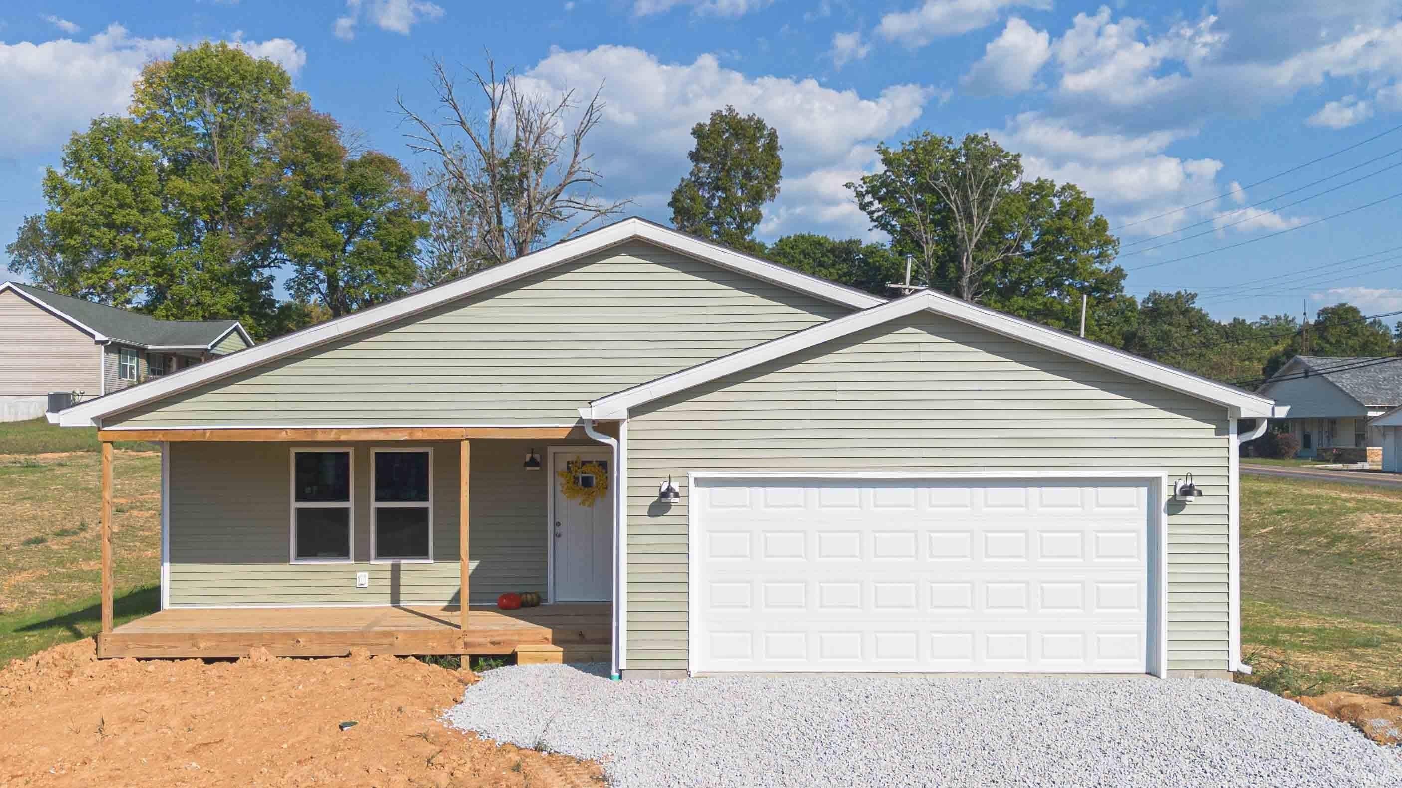 Bedford, IN 47421,7519 State R 158 Road