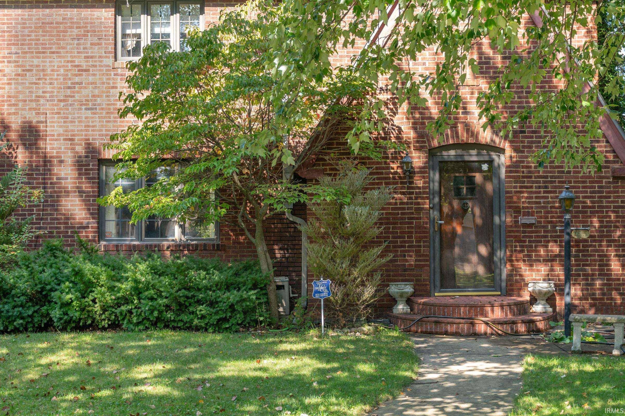 South Bend, IN 46615,1315 Sunnymede Avenue