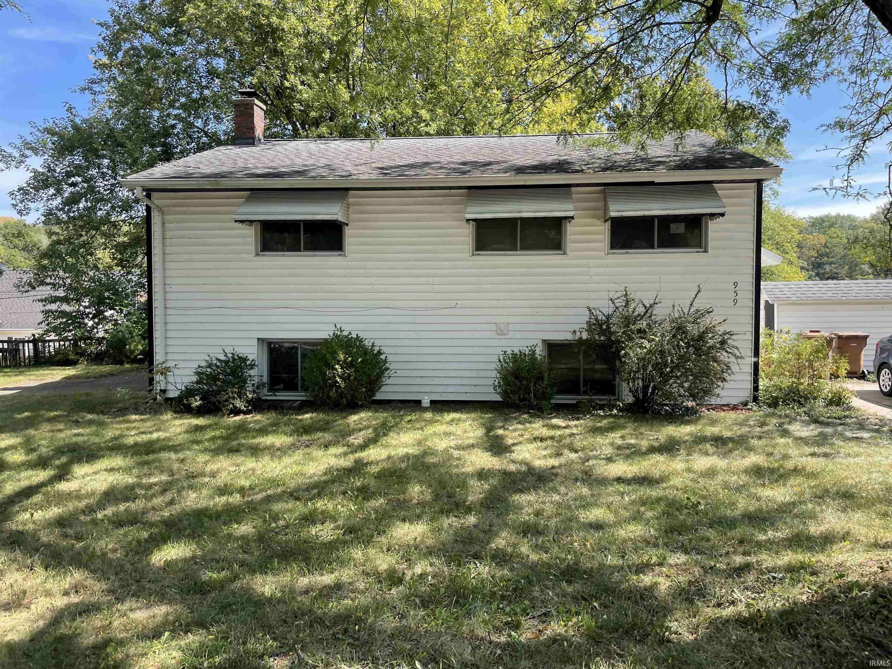 Monticello, IN 47960-1660,959 Mitchell Avenue