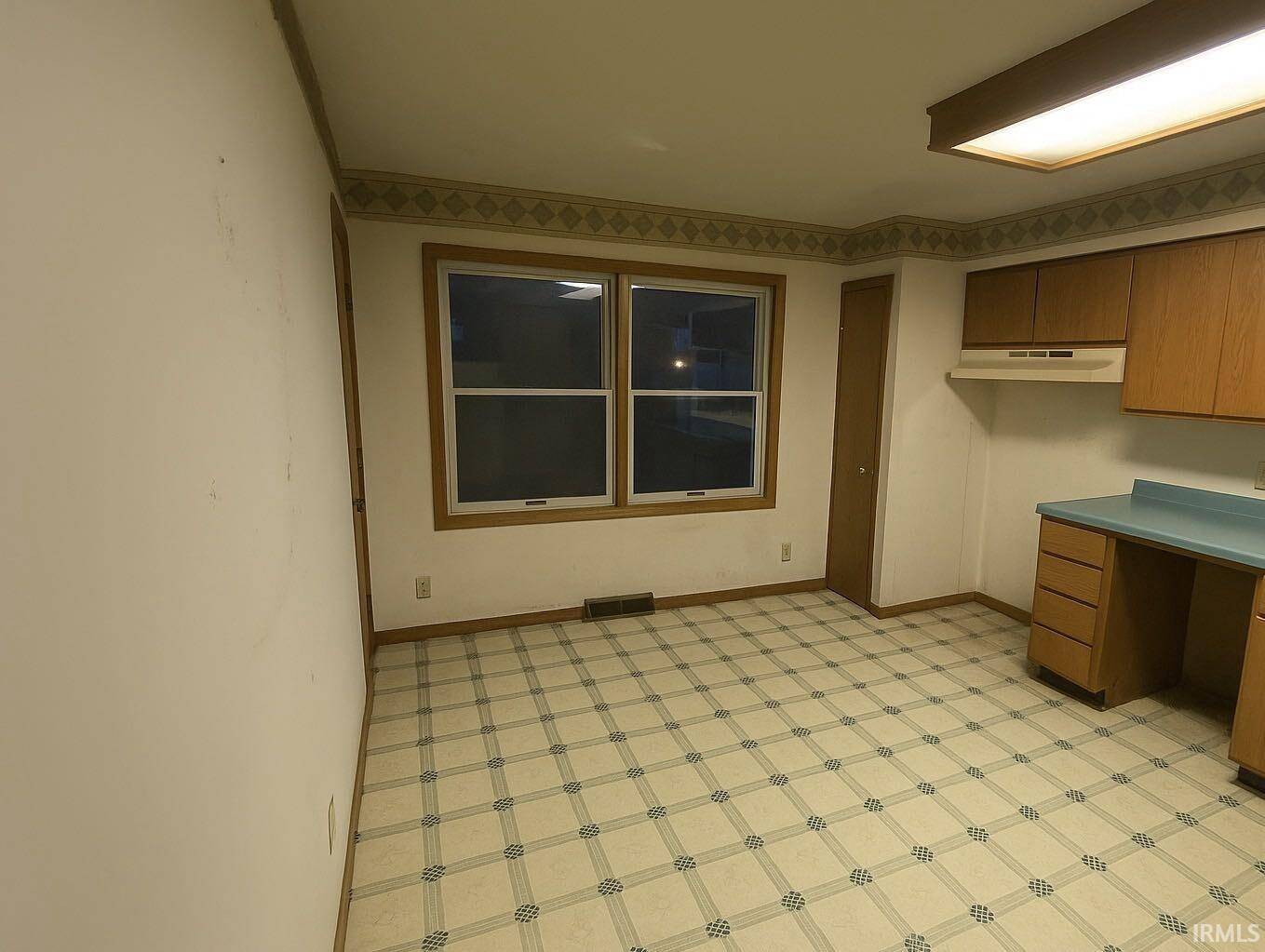 Hartford City, IN 47348,601 -603 N Poplar Street