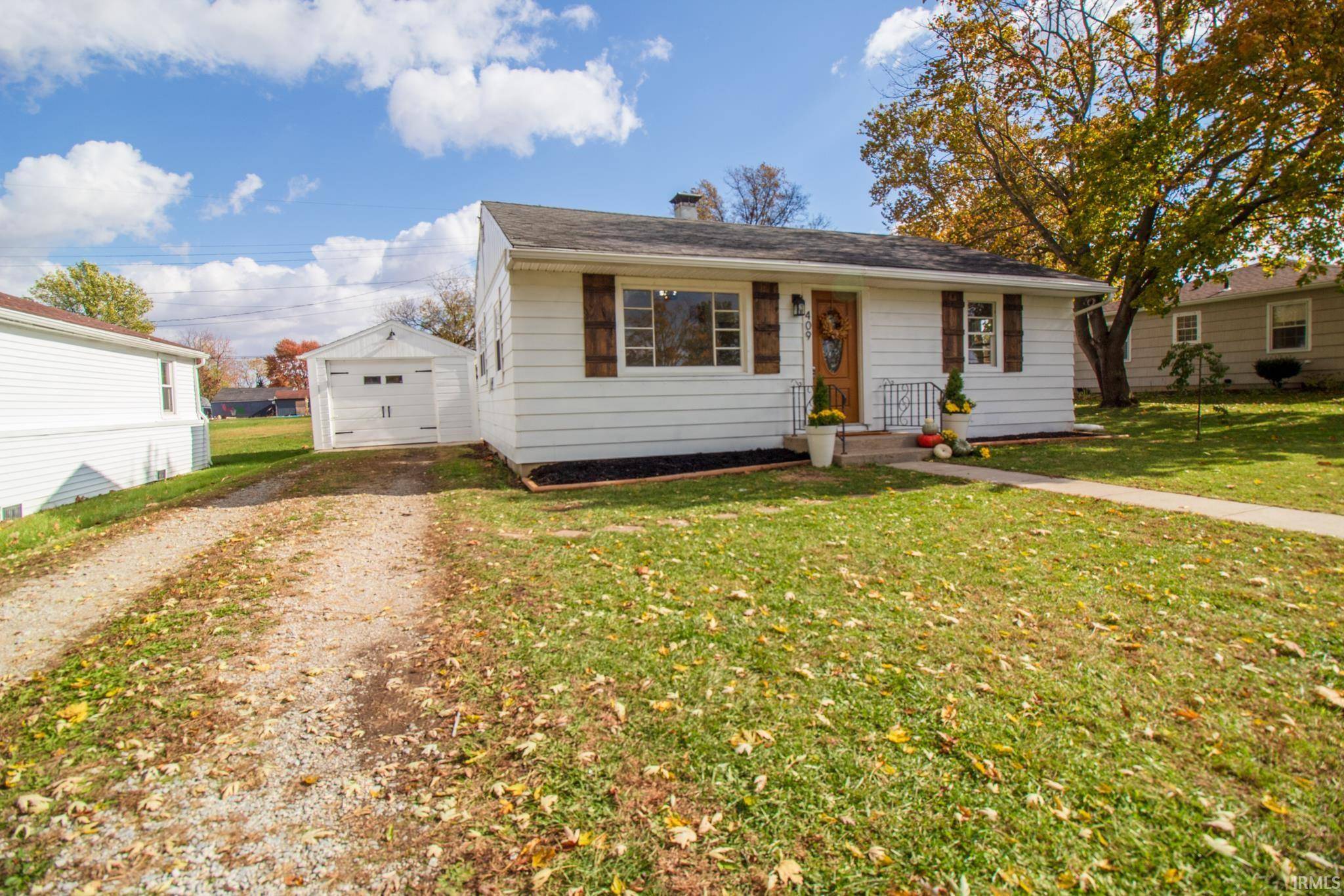 Farmland, IN 47340,409 S Mulberry Street