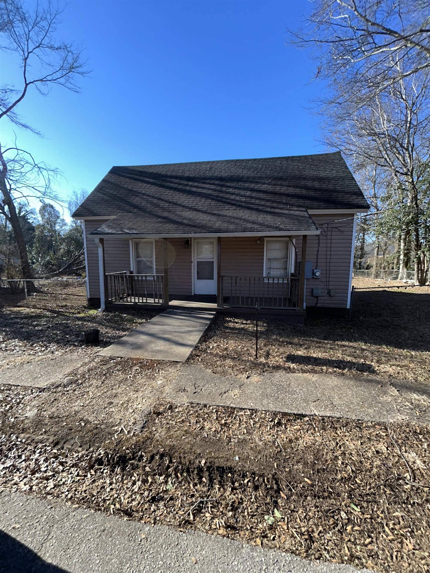 Spartanburg, SC 29301,108 Story Street