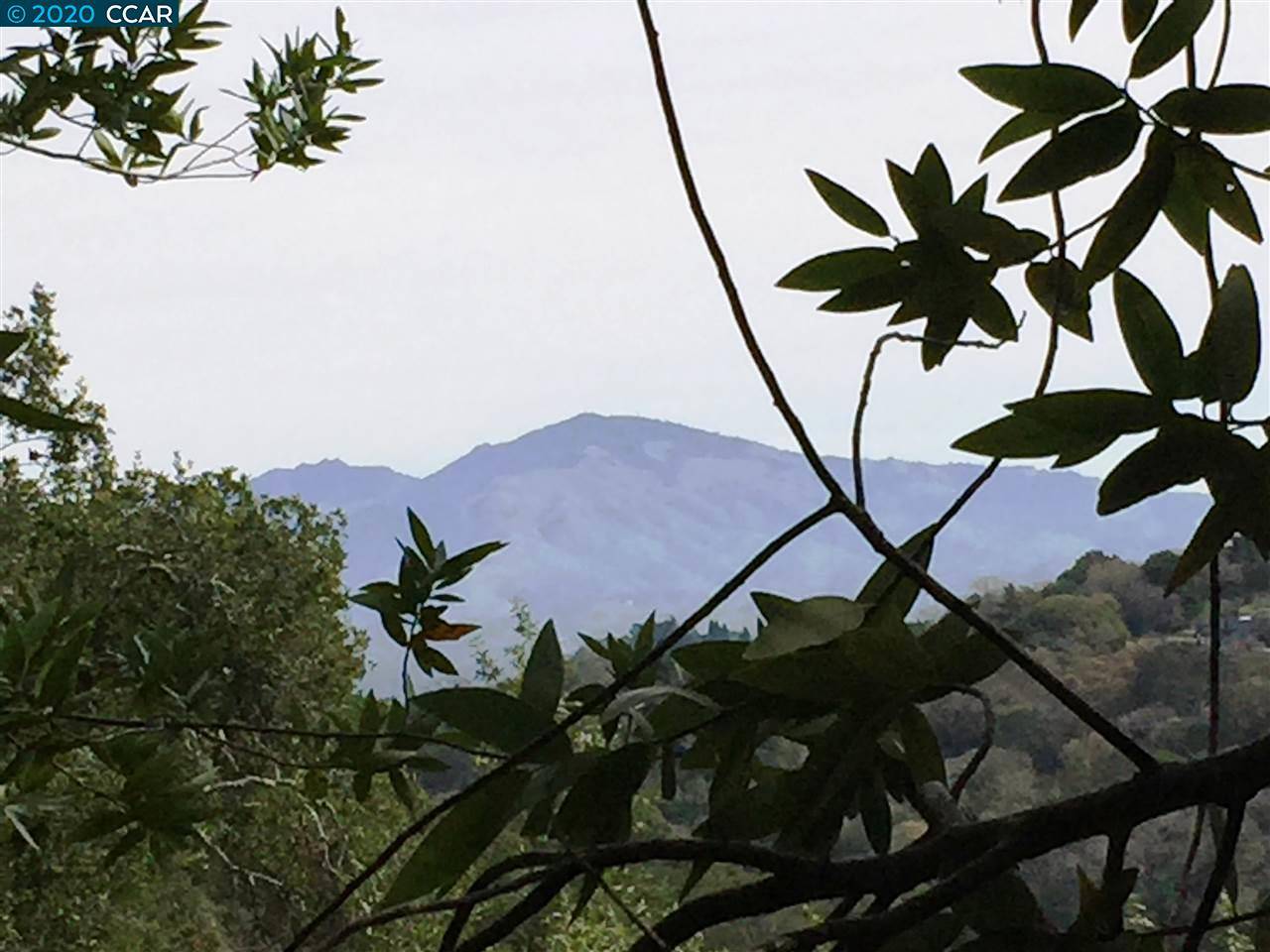 Orinda, CA 94563,38 Oakridge Ln.