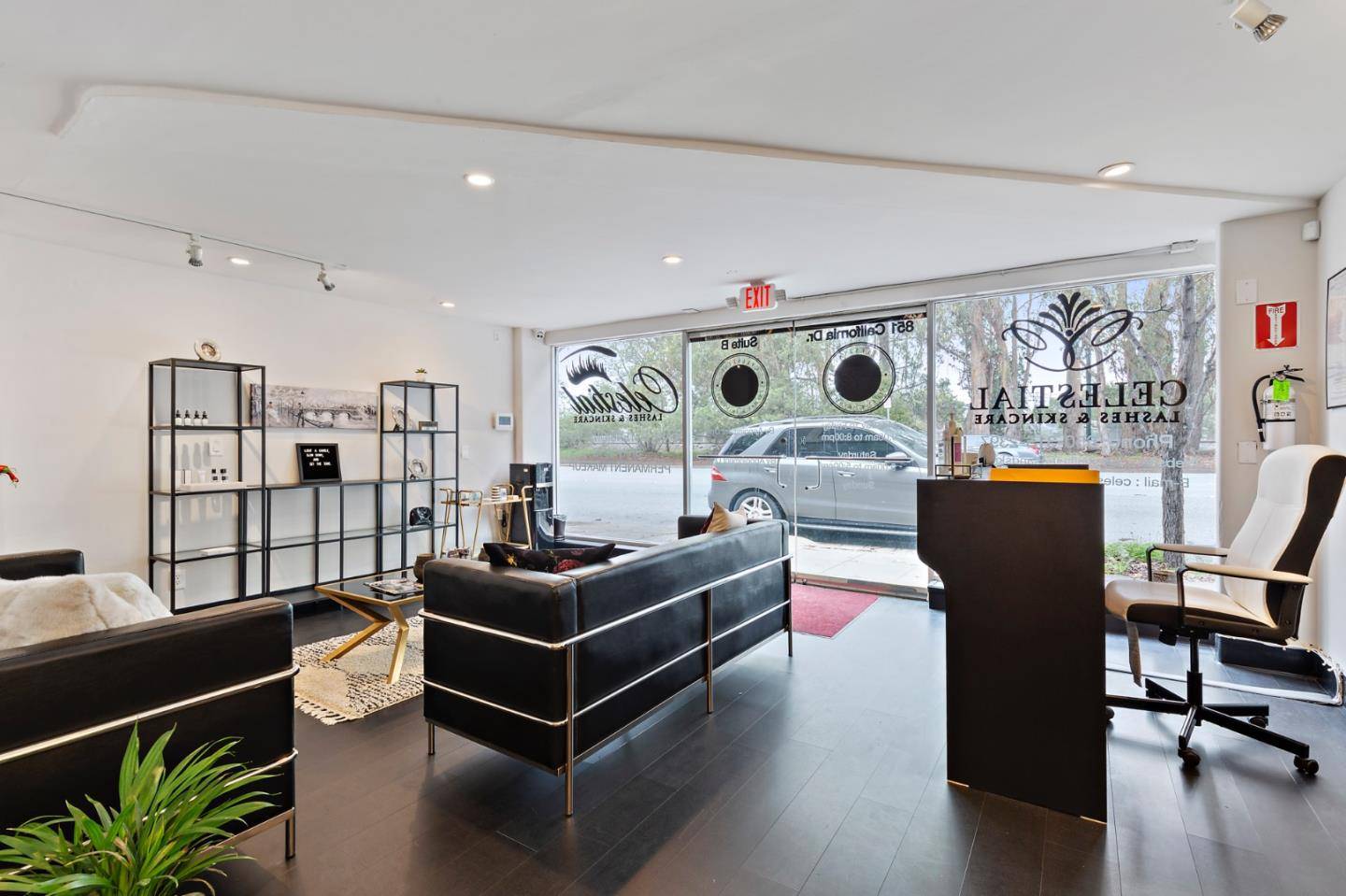 Burlingame, CA 94010,852 Edgehill Drive