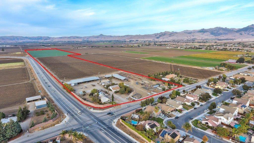Hollister, CA 95023,632 Santa Ana Road