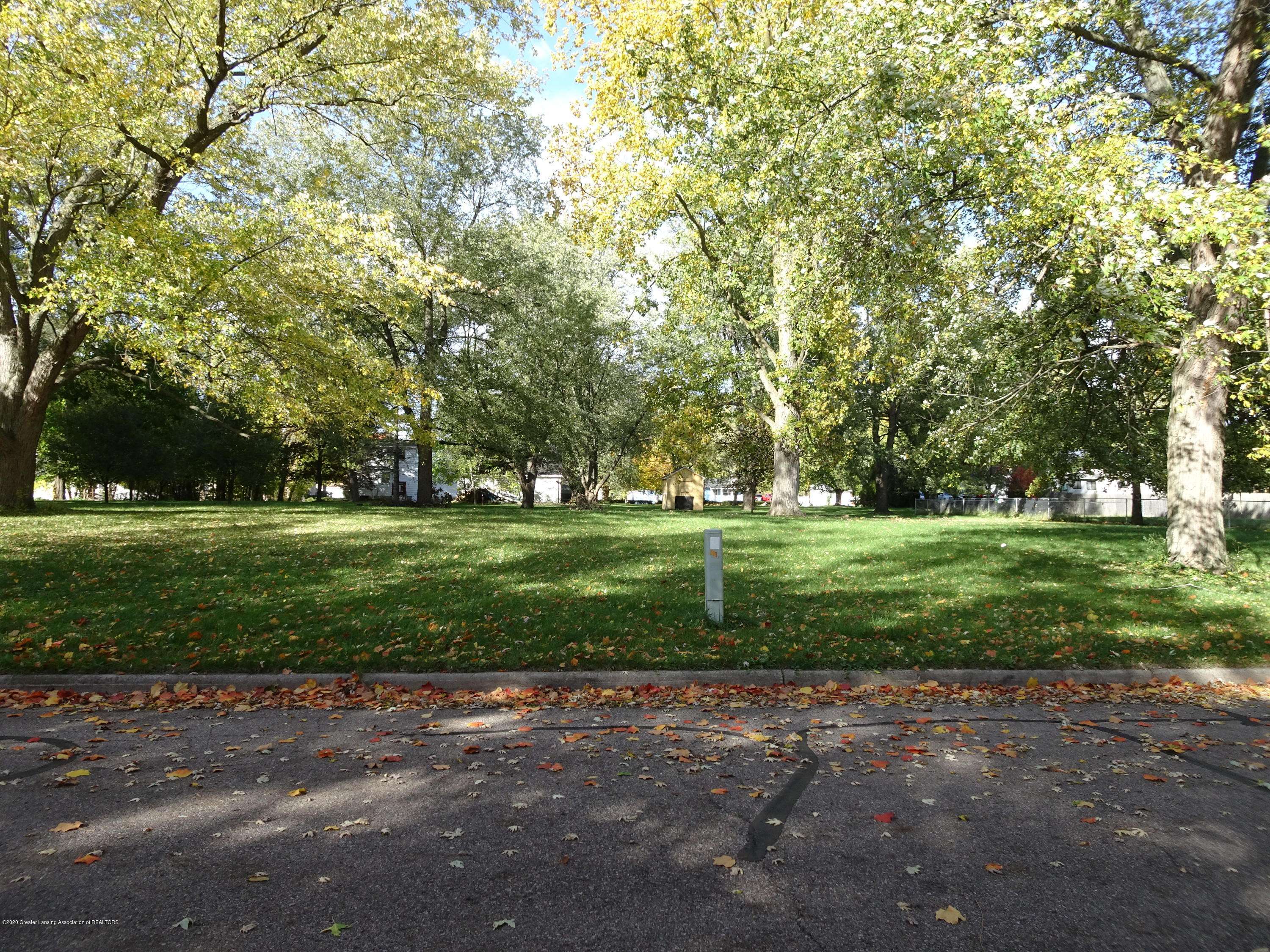 Lansing, MI 48911,0 Midwood W