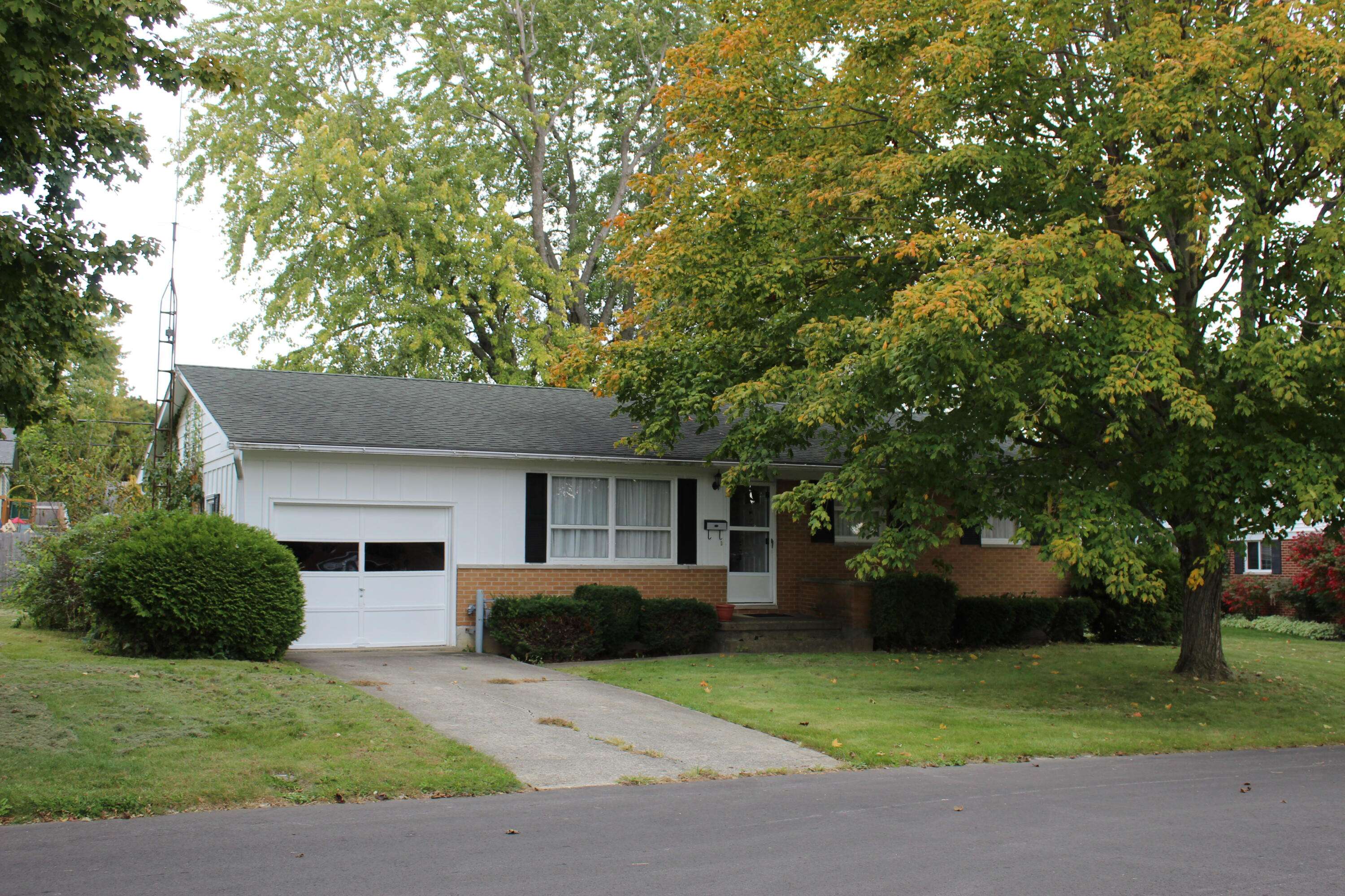 Bellefontaine, OH 43311,532 Brookwood Drive