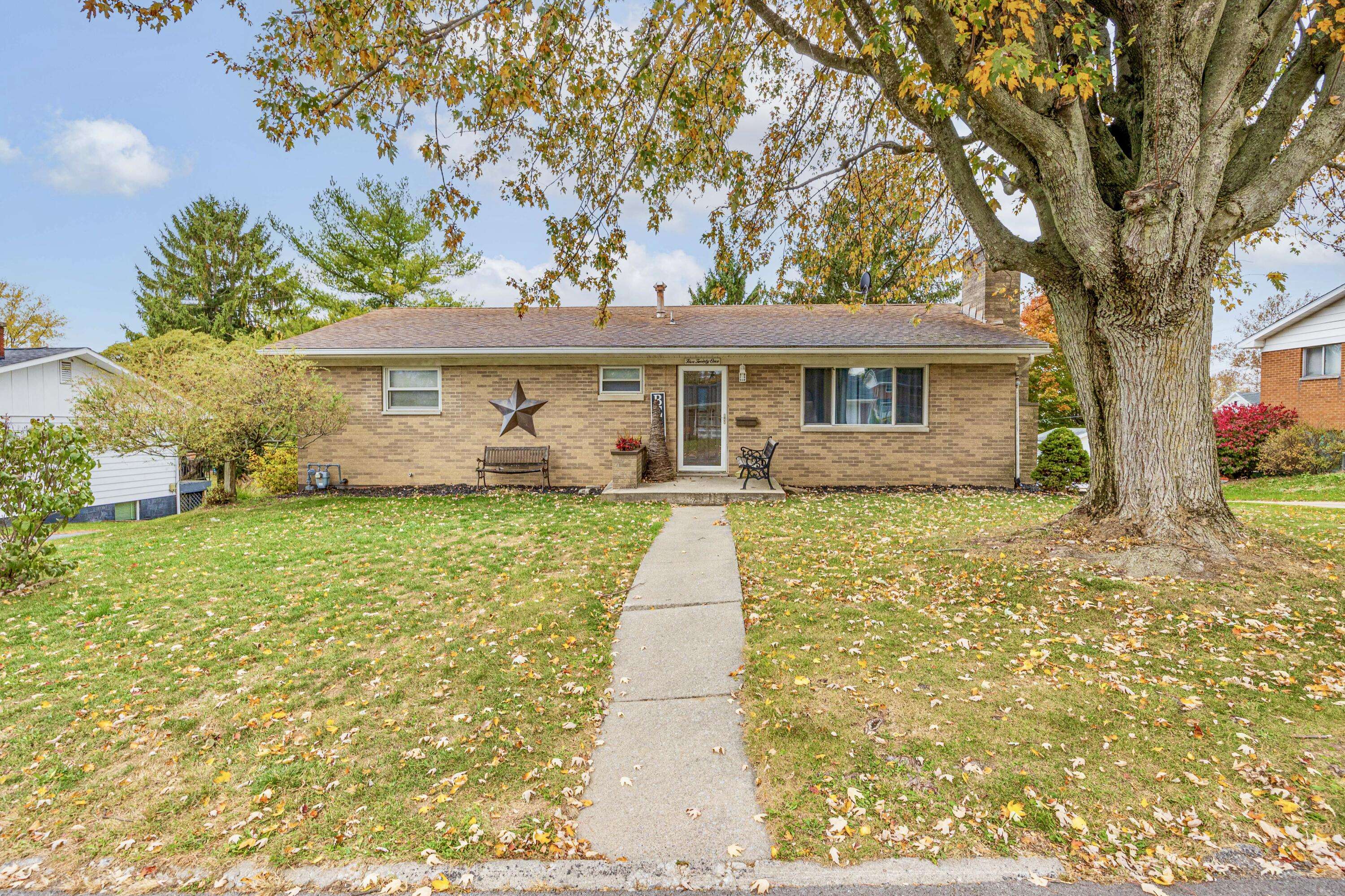 Bellefontaine, OH 43311,521 Hillcrest Drive