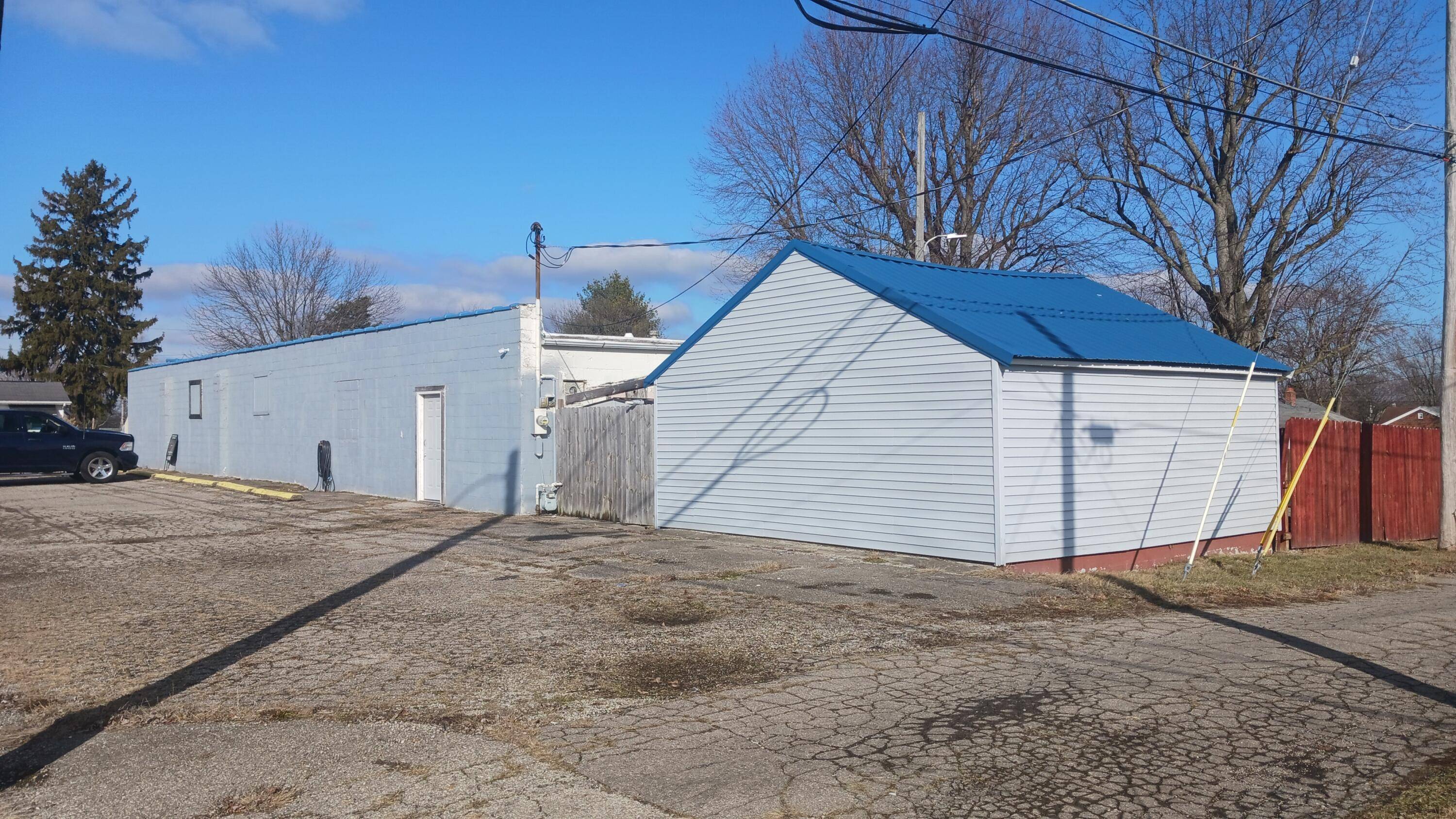 Piqua, OH 45356,915 Clark Avenue
