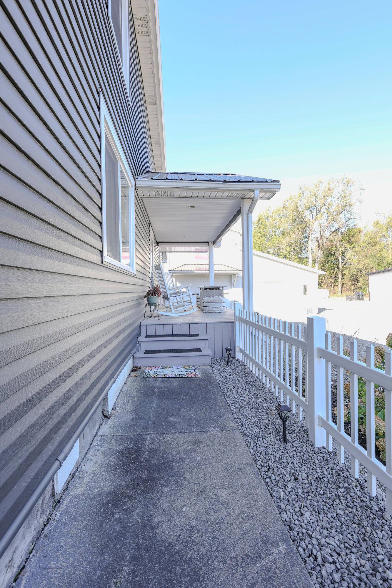 De Graff, OH 43318,380 S Main Street