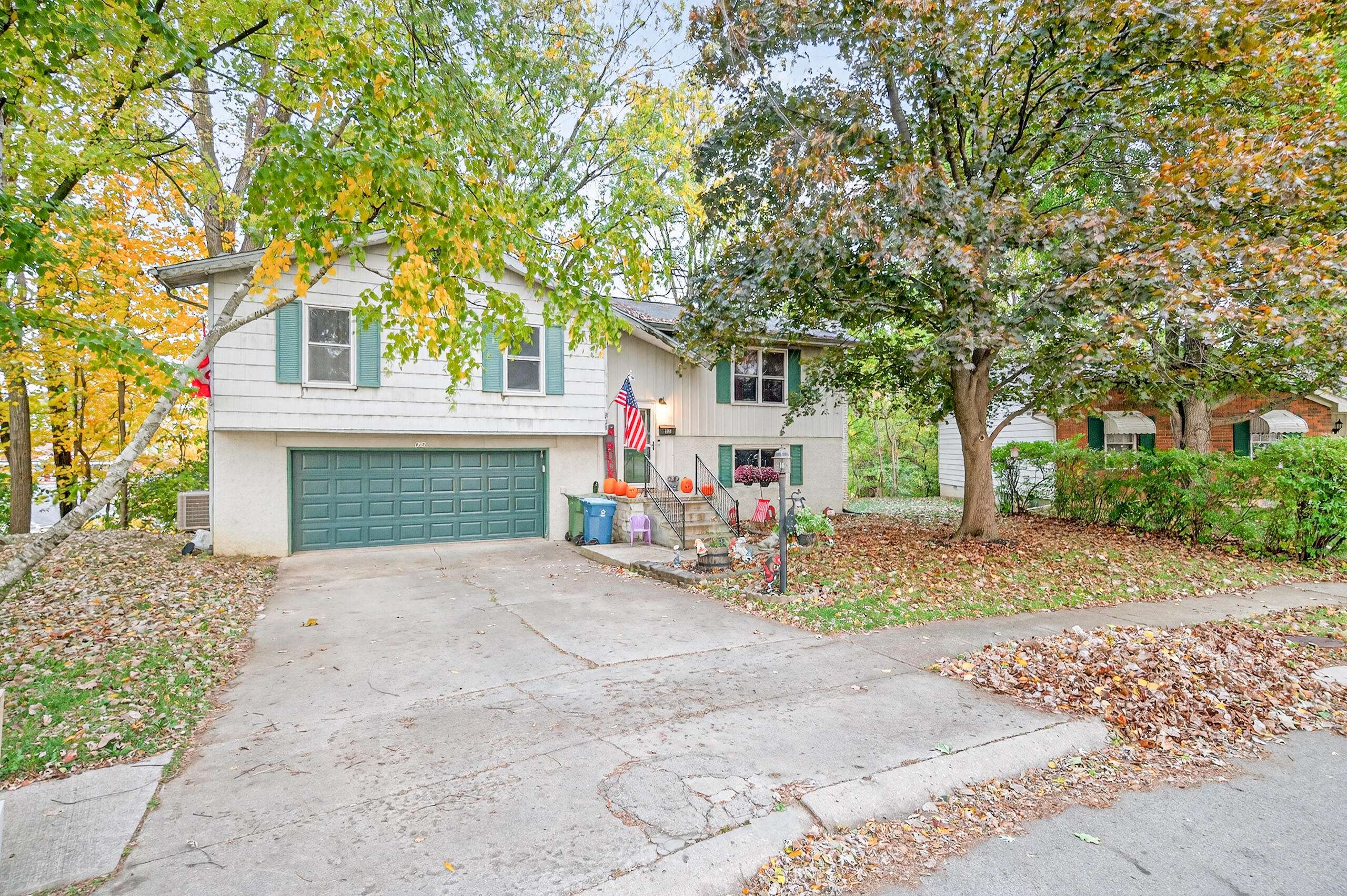 Sidney, OH 45365,828 N West Avenue