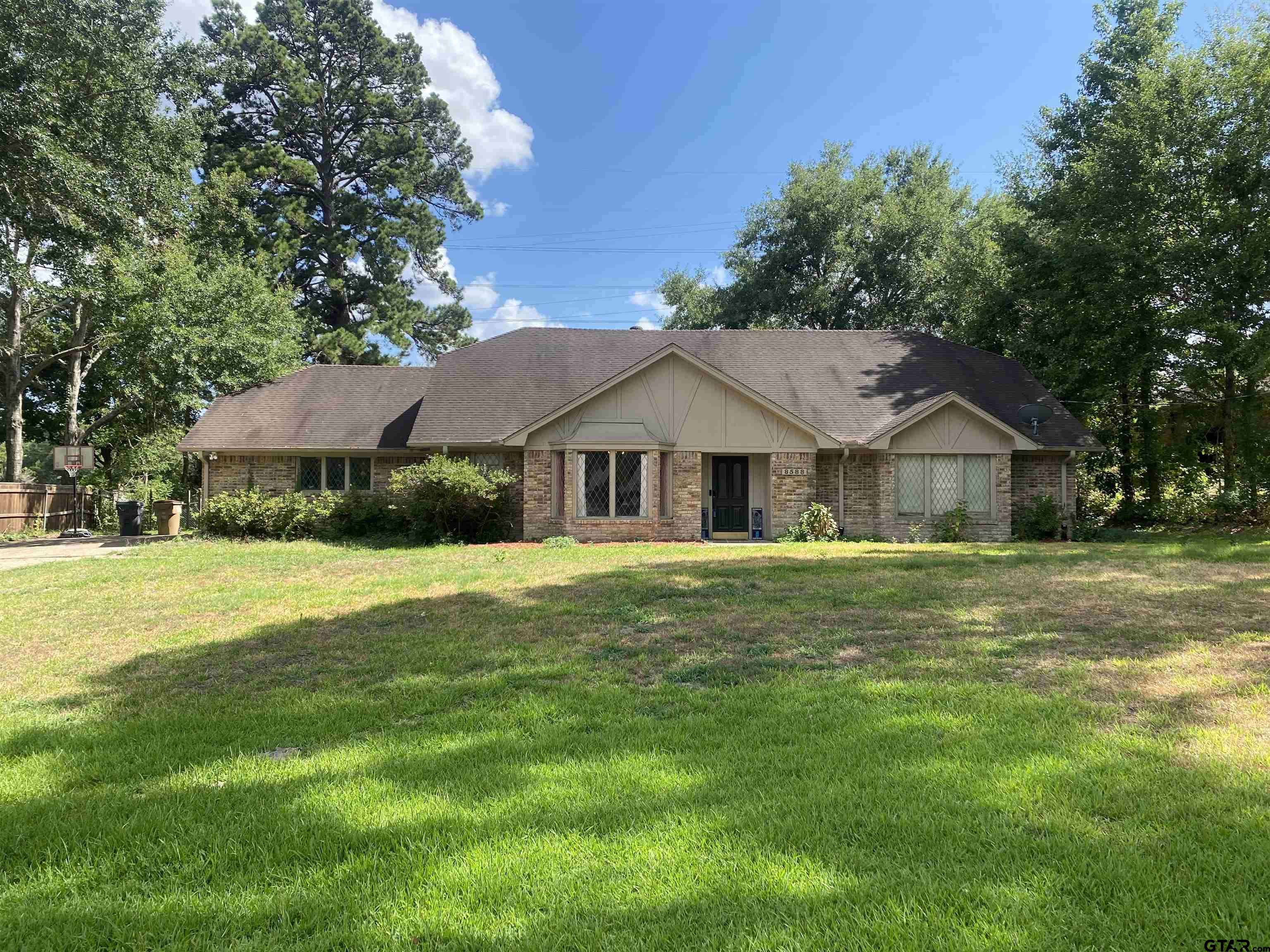 Tyler, TX 75707,8588 Pleasant Hill Cir