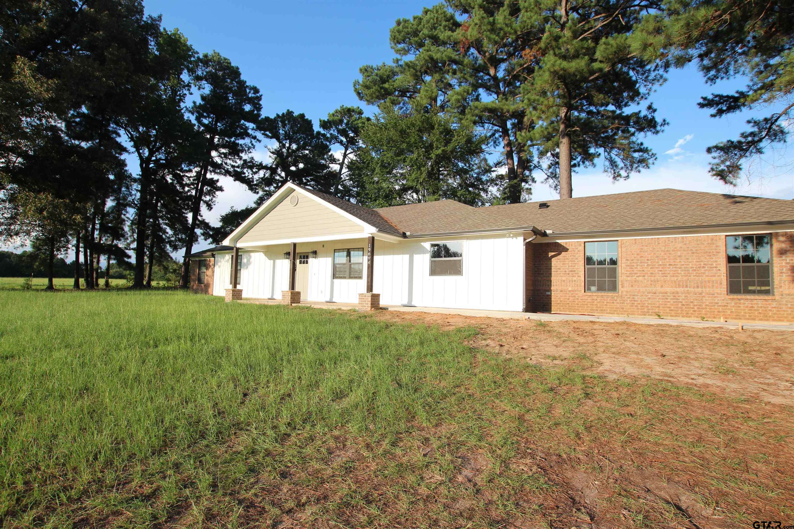 Lindale, TX 75771,19694 CR 4104