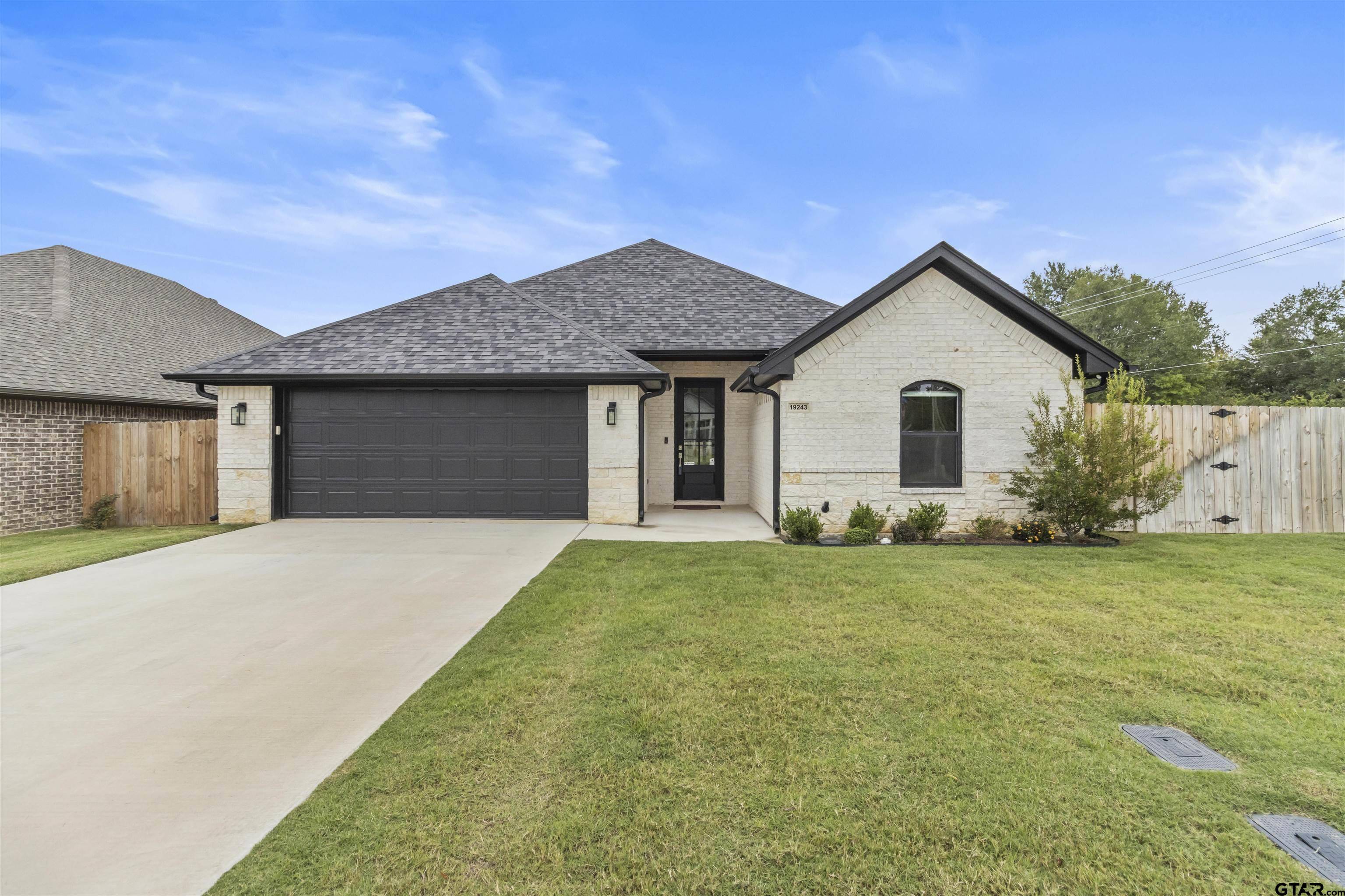 Flint, TX 75762,19243 Seneca Dr