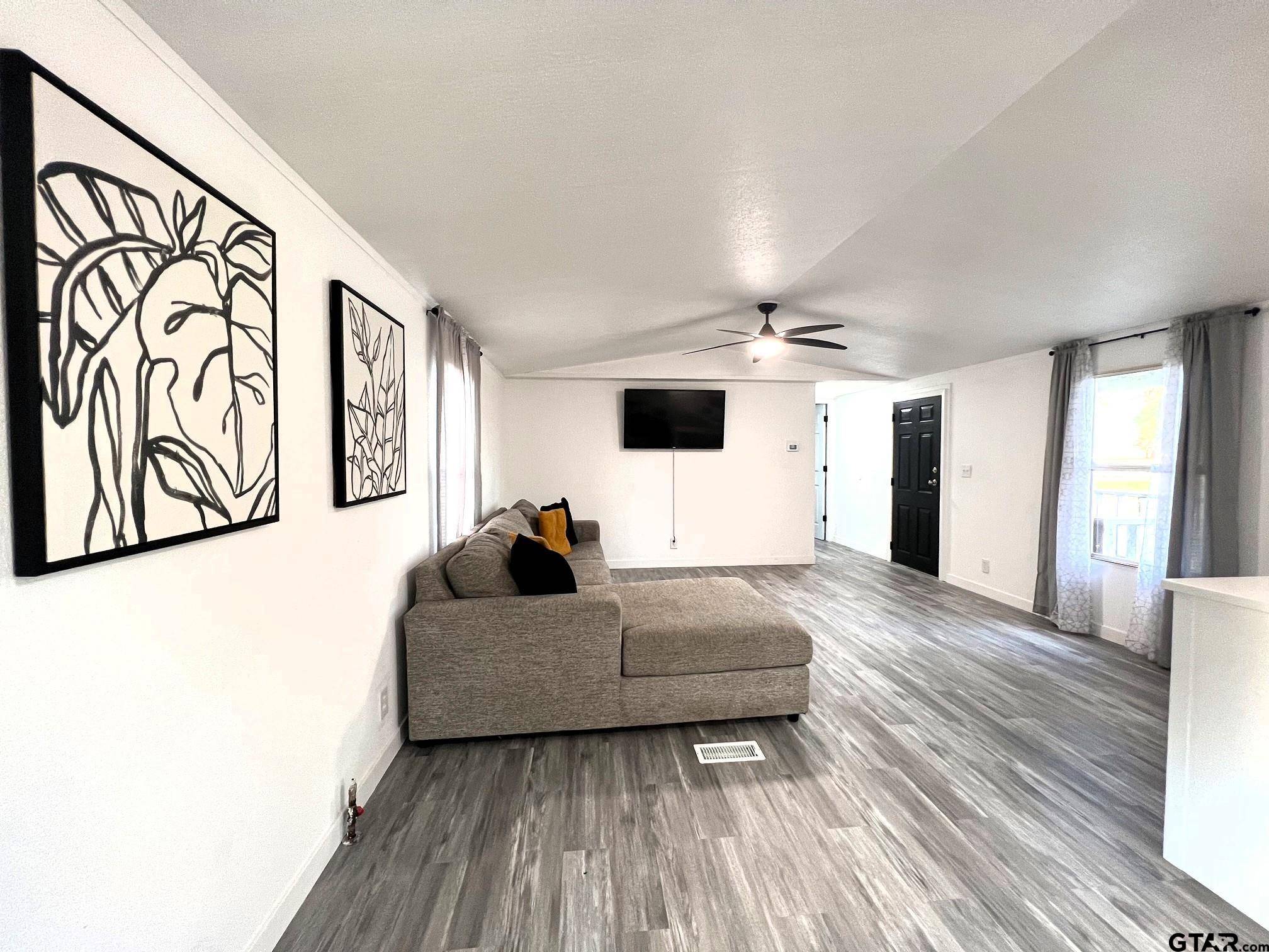 Mt Pleasant, TX 75455,305 CR 3045