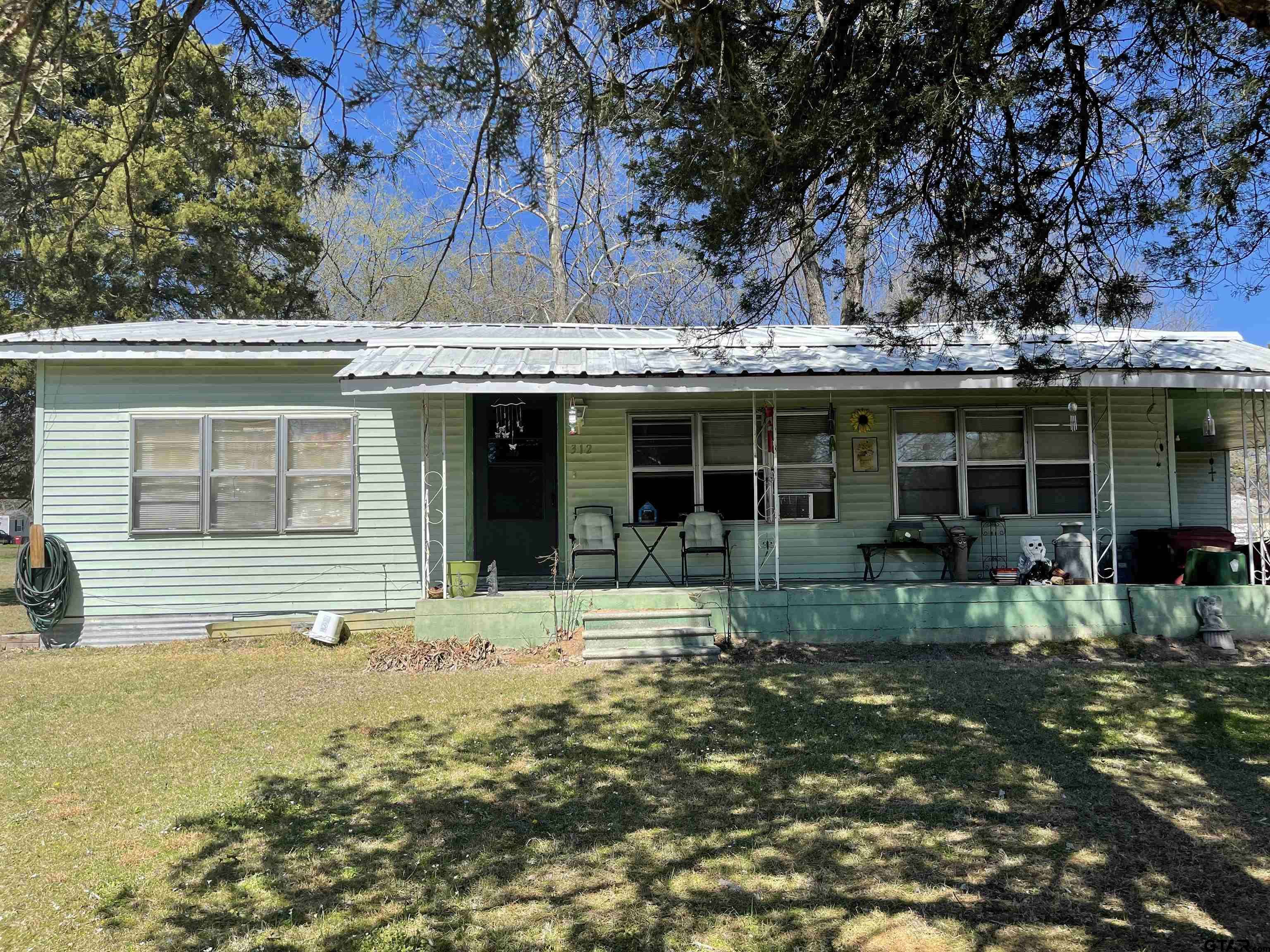 Bogata, TX 75417,312 5th St SW