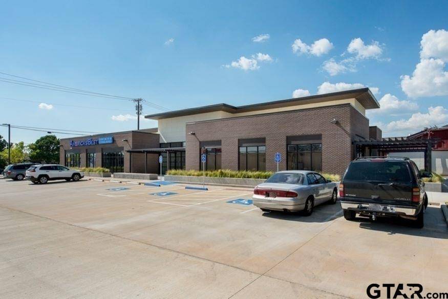 Tyler, TX 75703,6710 S Broadway Ave