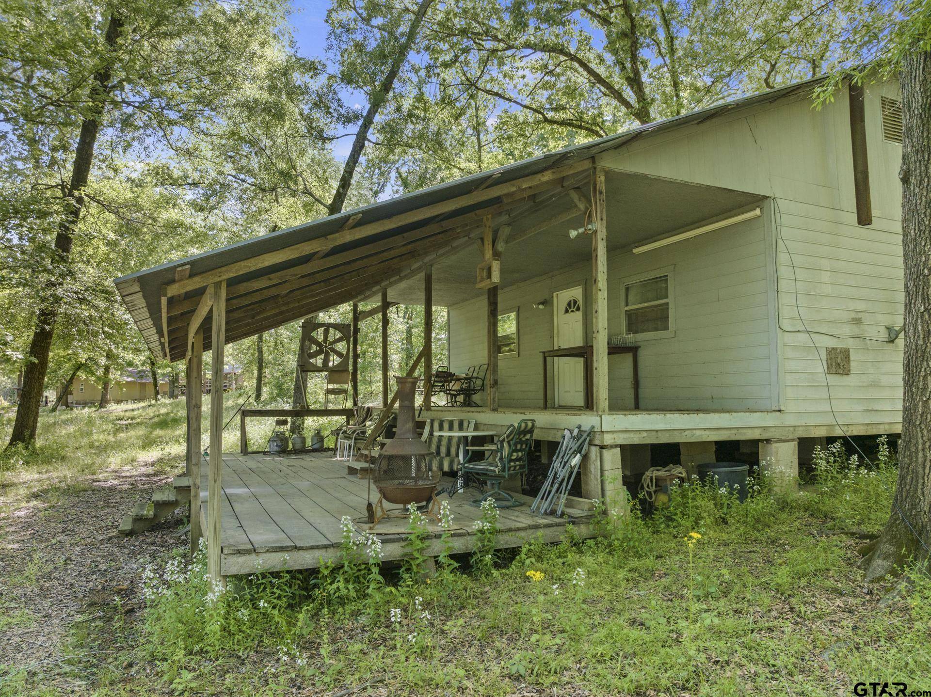 Naples, TX 75568,307 Fish Trap Ln
