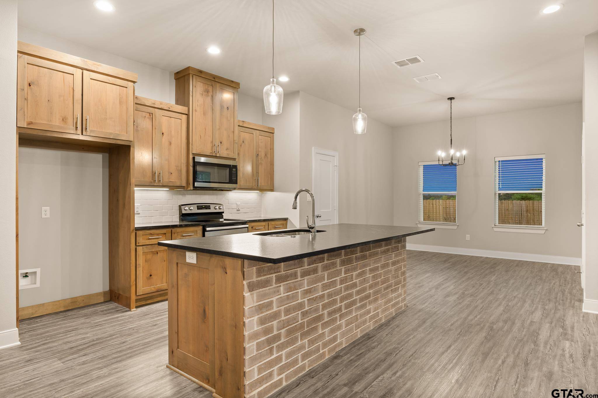 Tyler, TX 75703,1676 Legacy