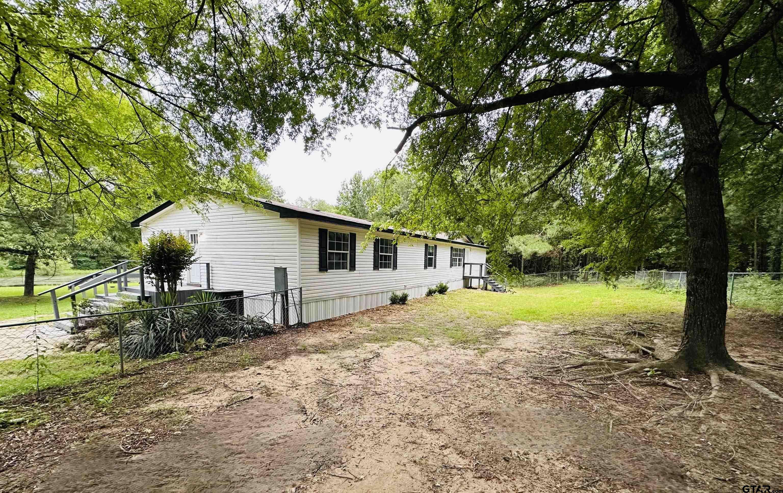 Winnsboro, TX 75494,820 CR 4700