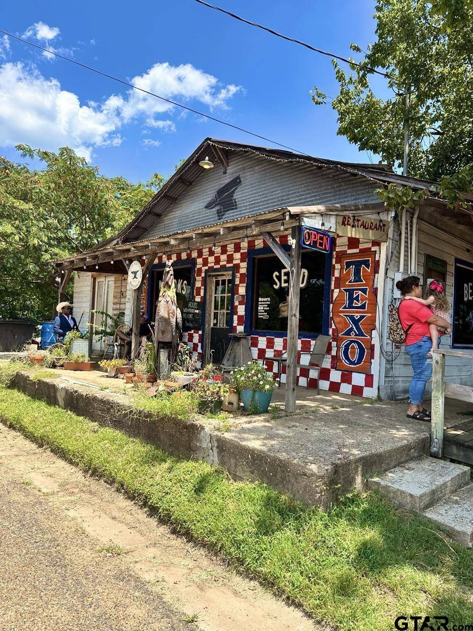 Pittsburg, TX 75686,115 Compress Street