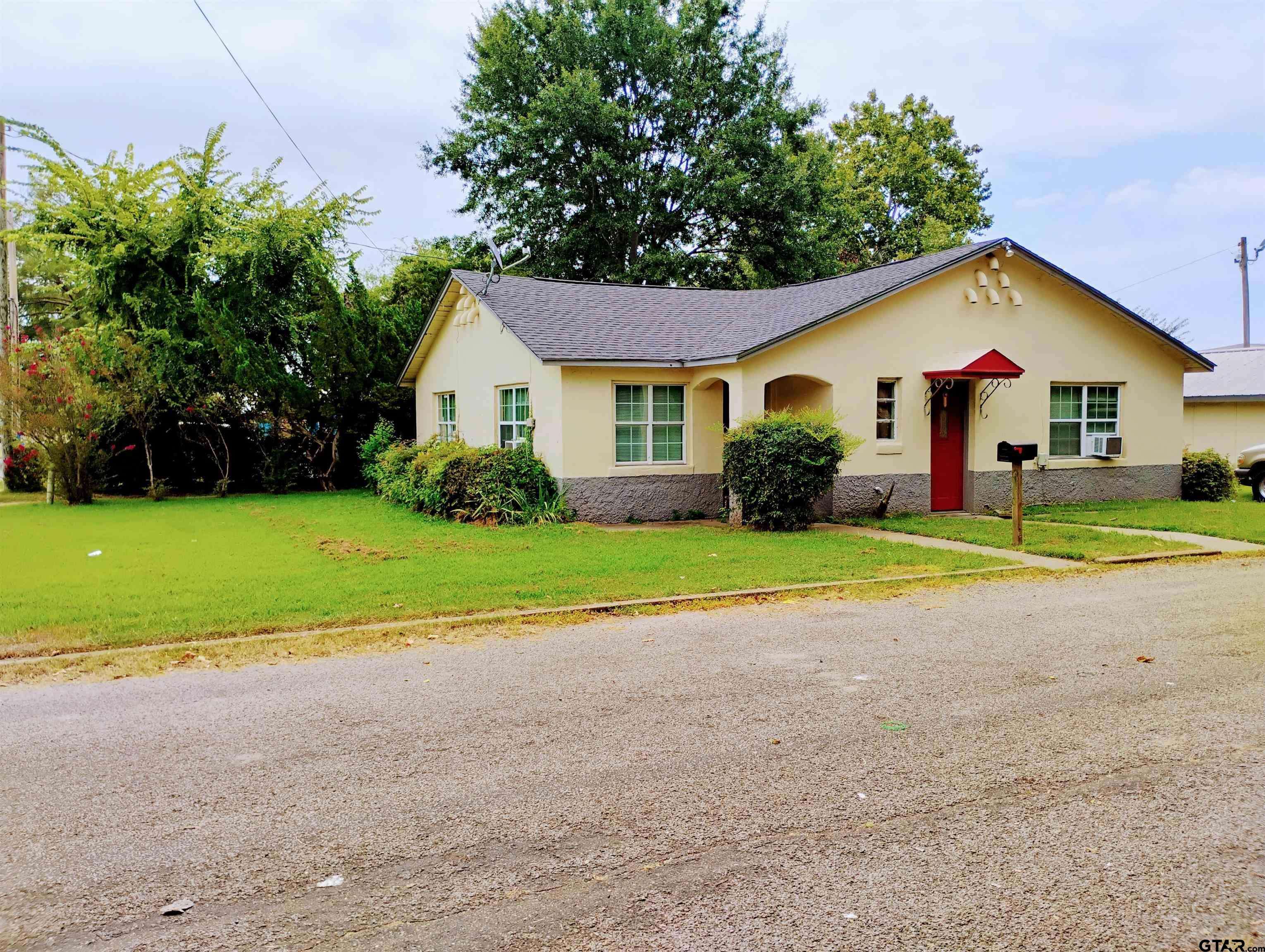 Mt Pleasant, TX 75455,302 E 11th