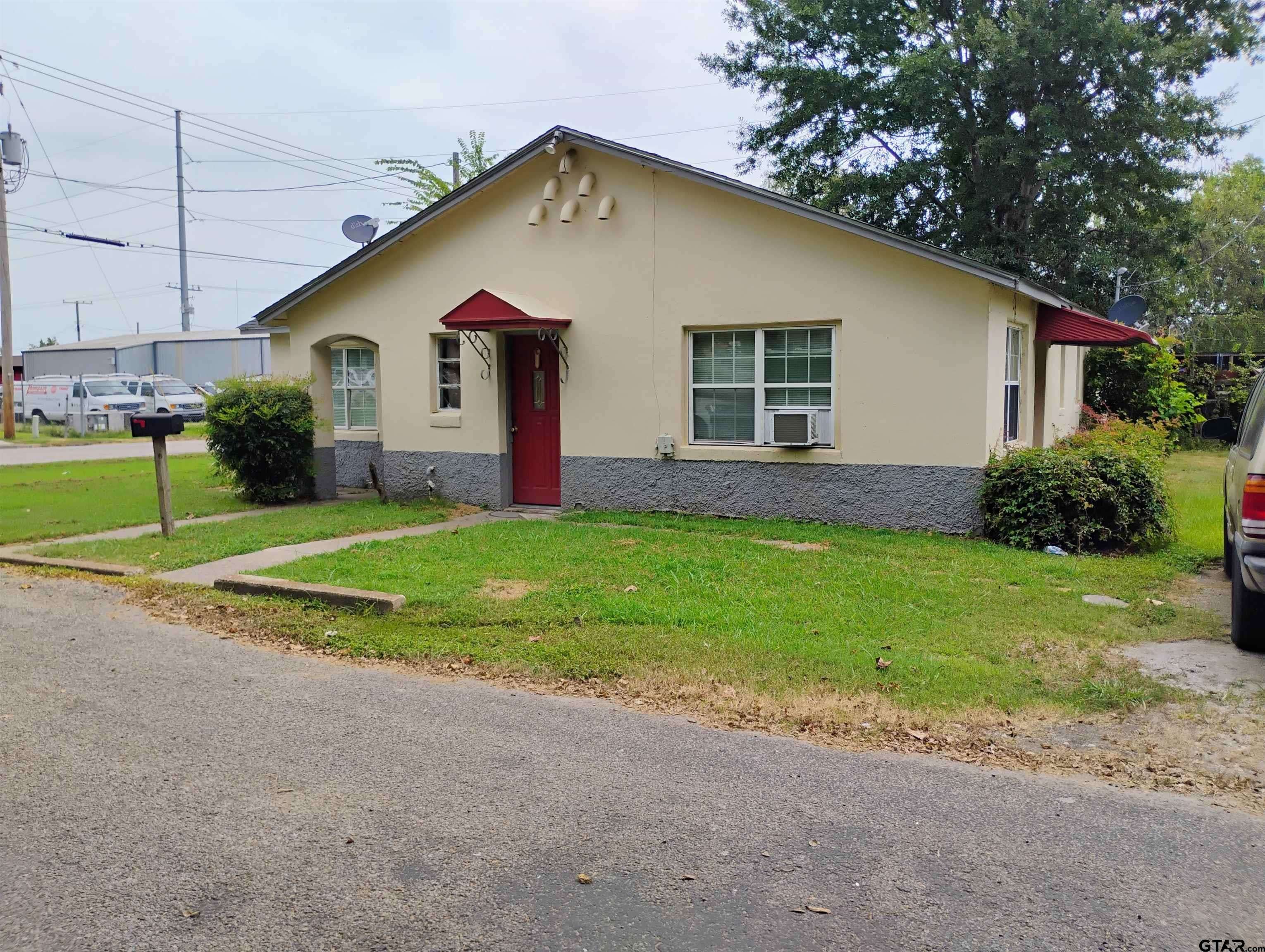 Mt Pleasant, TX 75455,302 E 11th