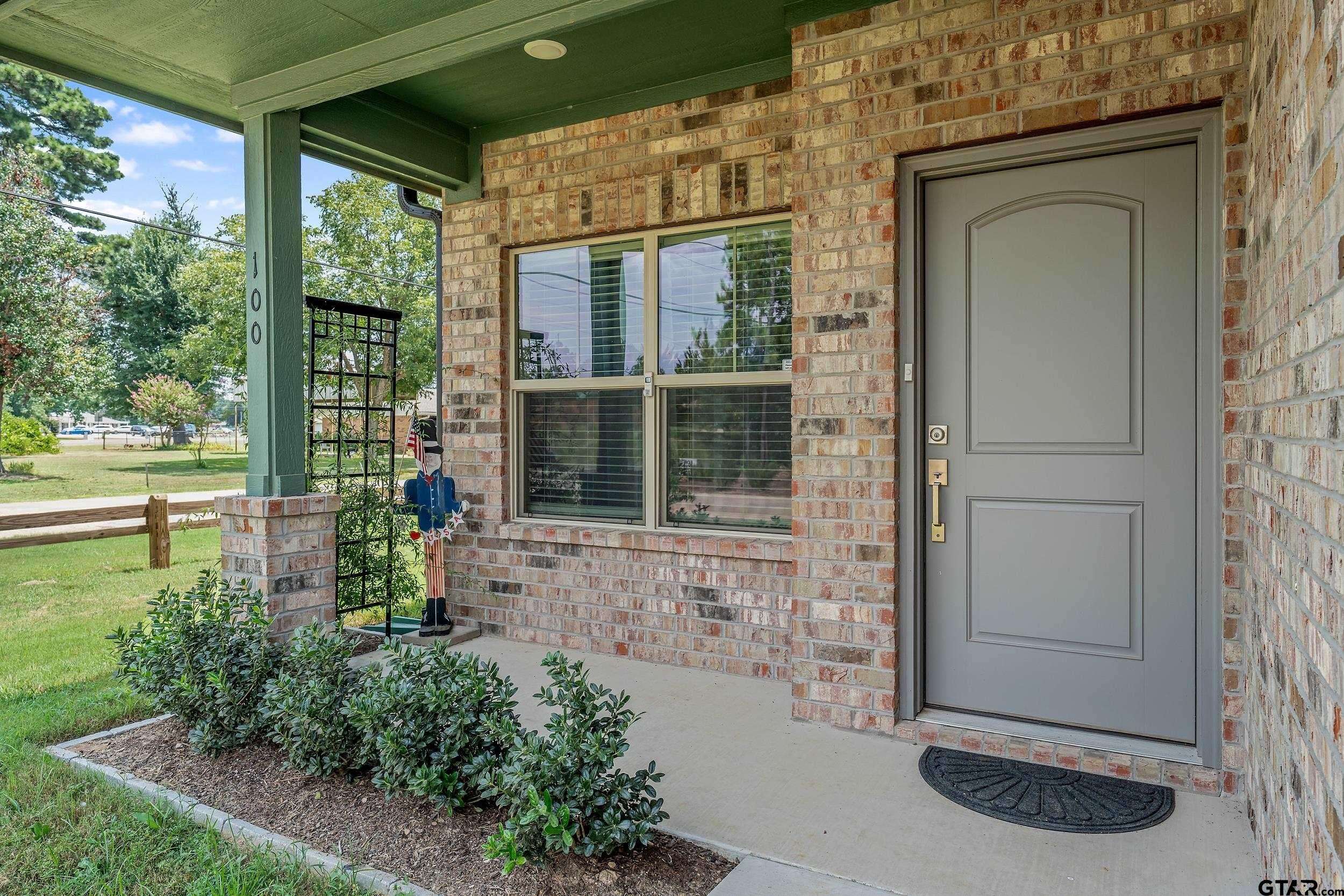 Mineola, TX 75773,1137 Kings Lane Unit 200