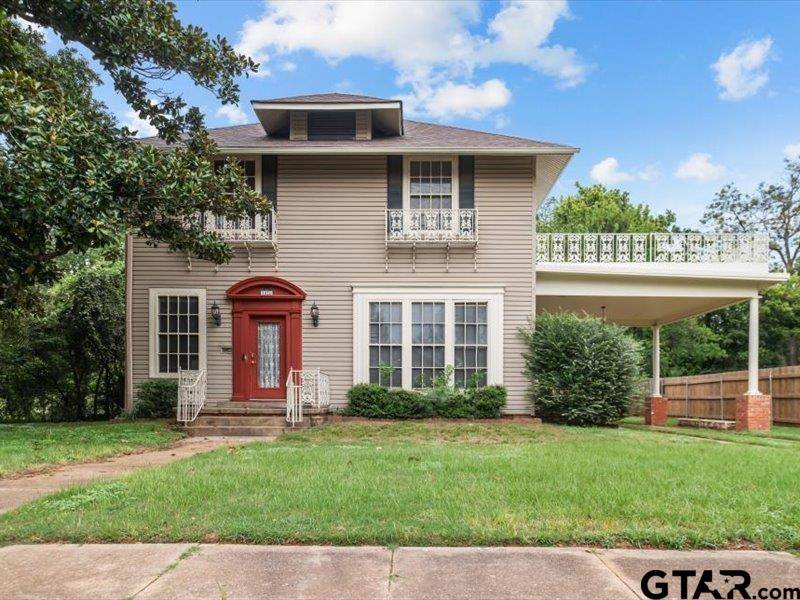 Palestine, TX 75801,1026 N Cedar