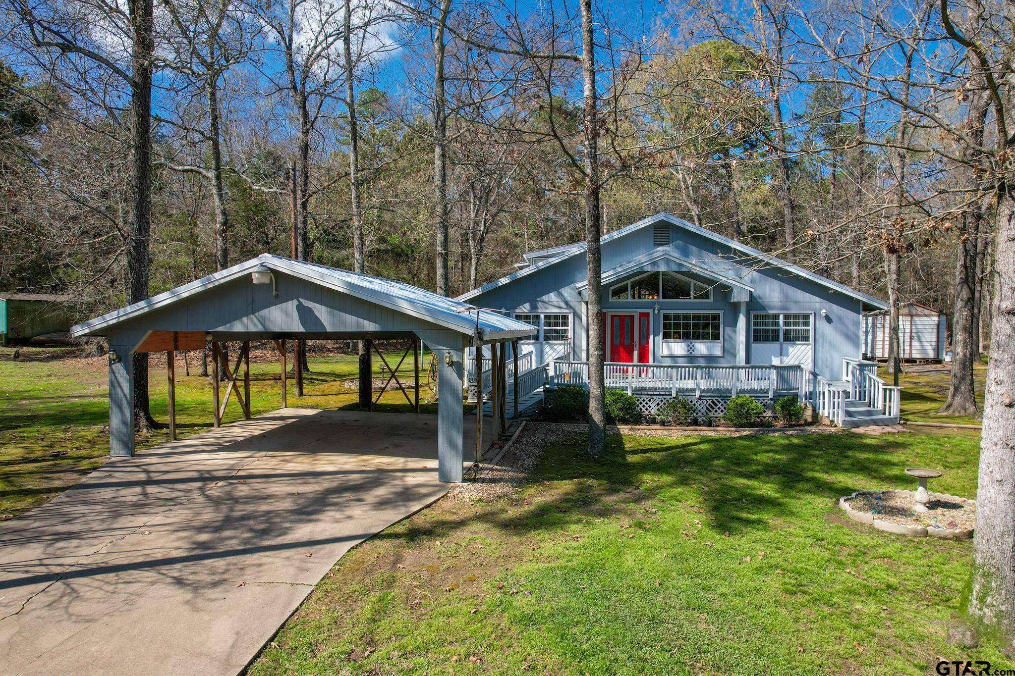 Scroggins, TX 75480,207 King Victor