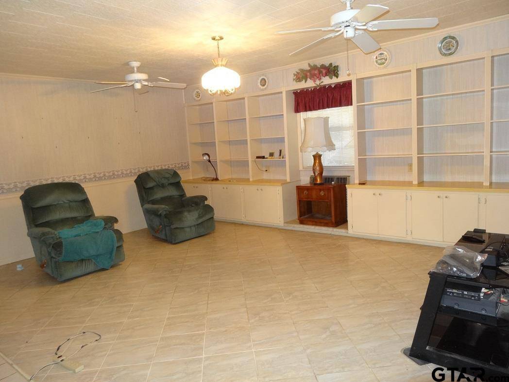 Pittsburg, TX 75686,216 Arch Davis