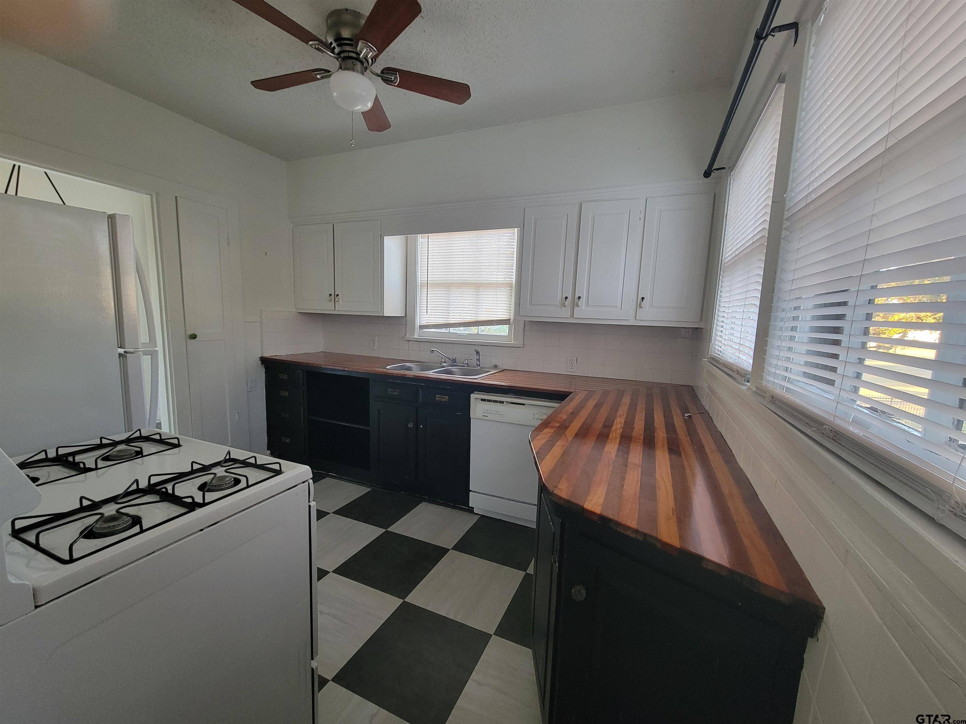 Tyler, TX 75701,1114 S Broadway