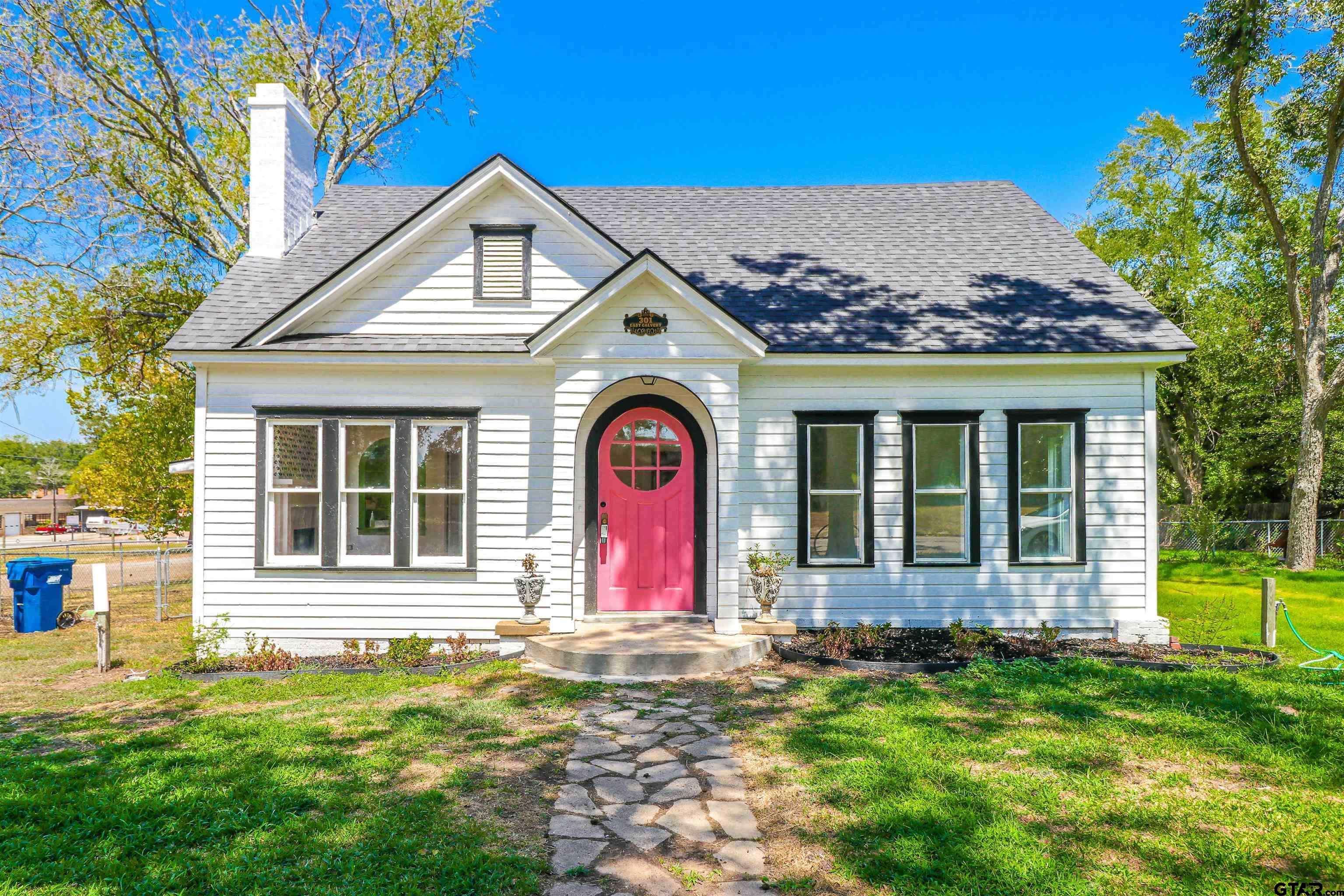 Troup, TX 75789,301 E Calvert